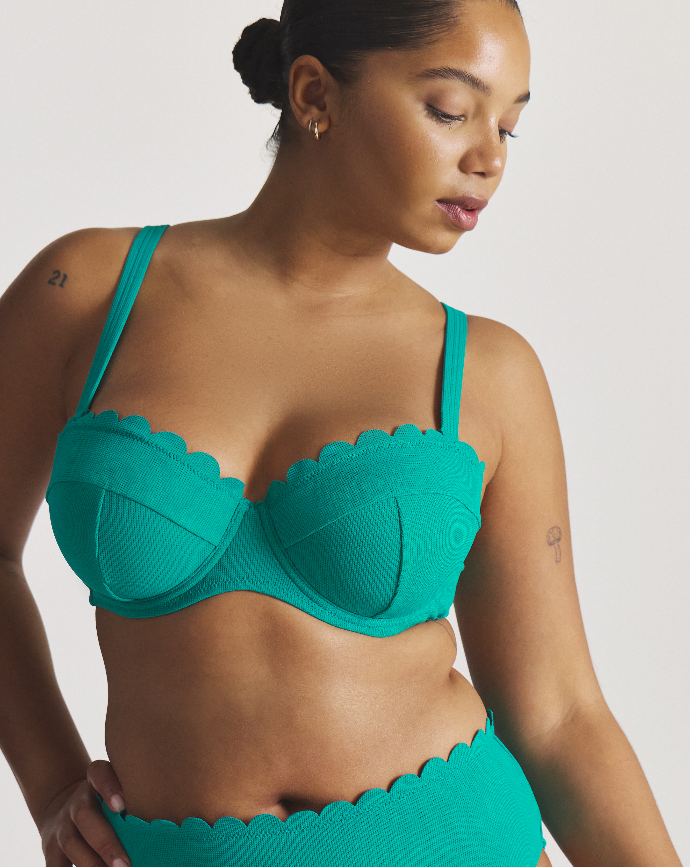 Scallop Edge Bandeau Bikini Top