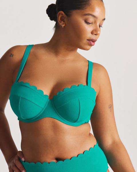 Scallop Edge Bandeau Bikini Top