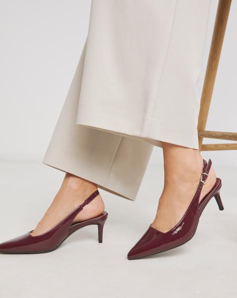 Pointed Toe Slingback Wide