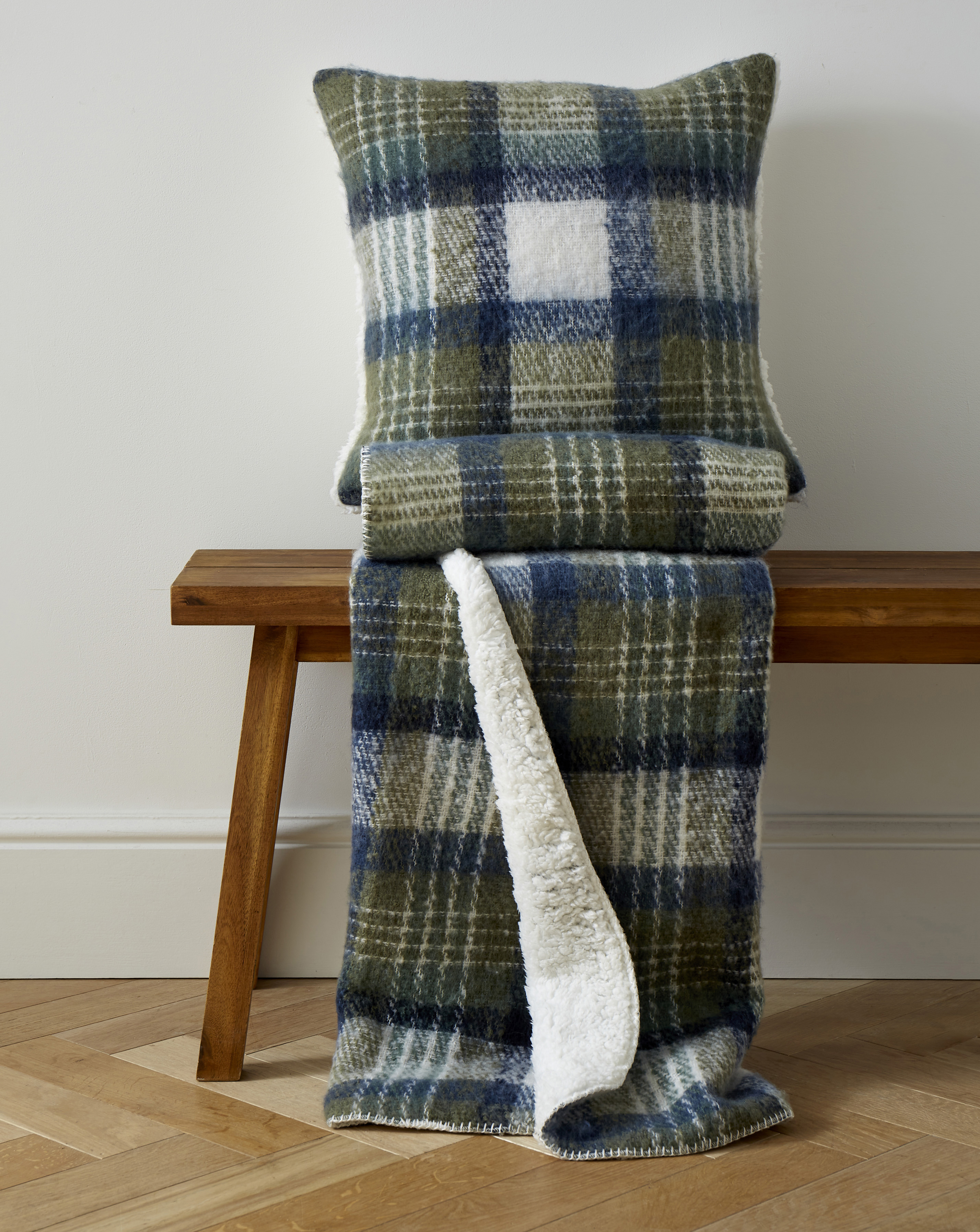 Checked Throw with Fleece Reverse
