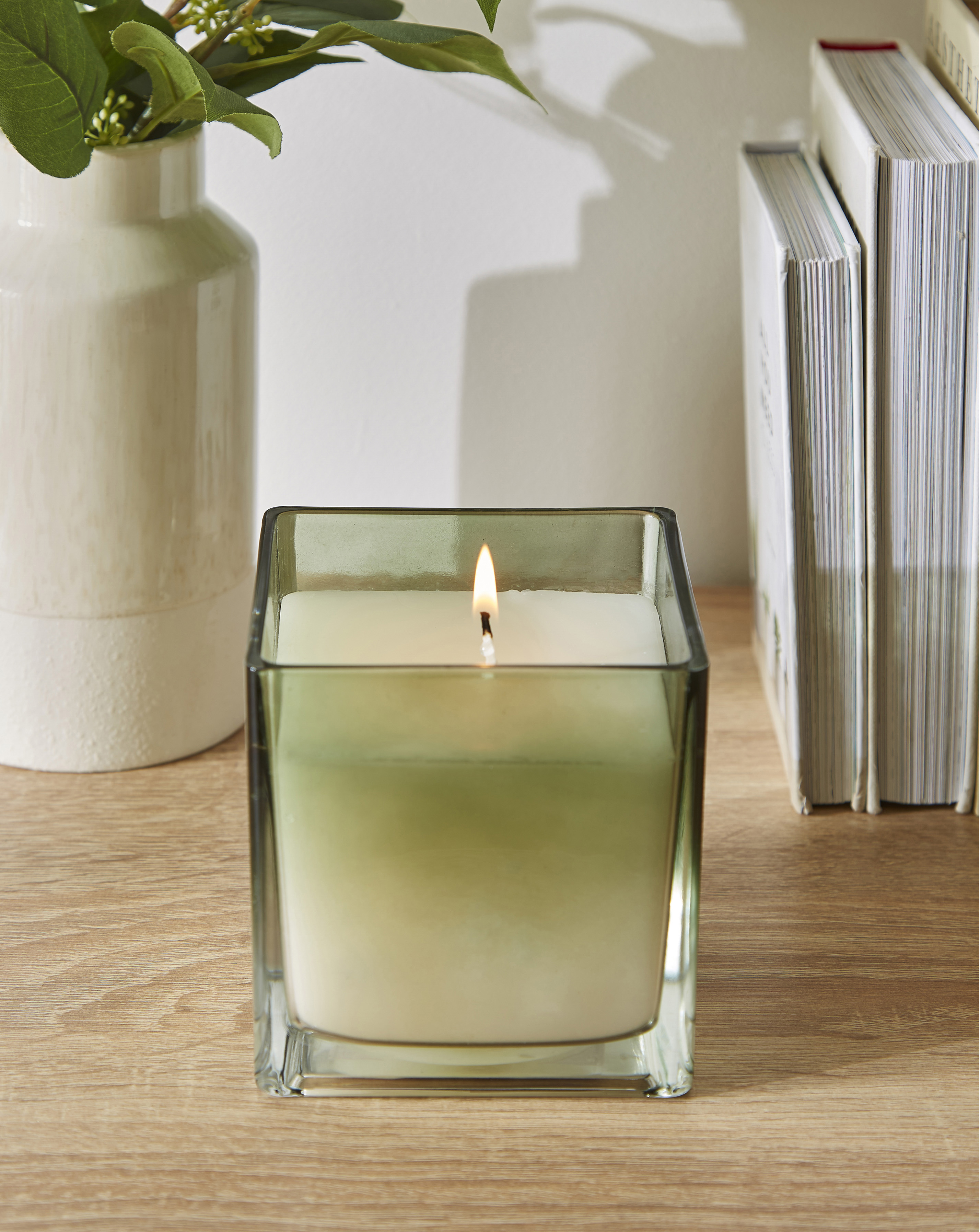Candlelight Green Fig & Apple Scented Candle