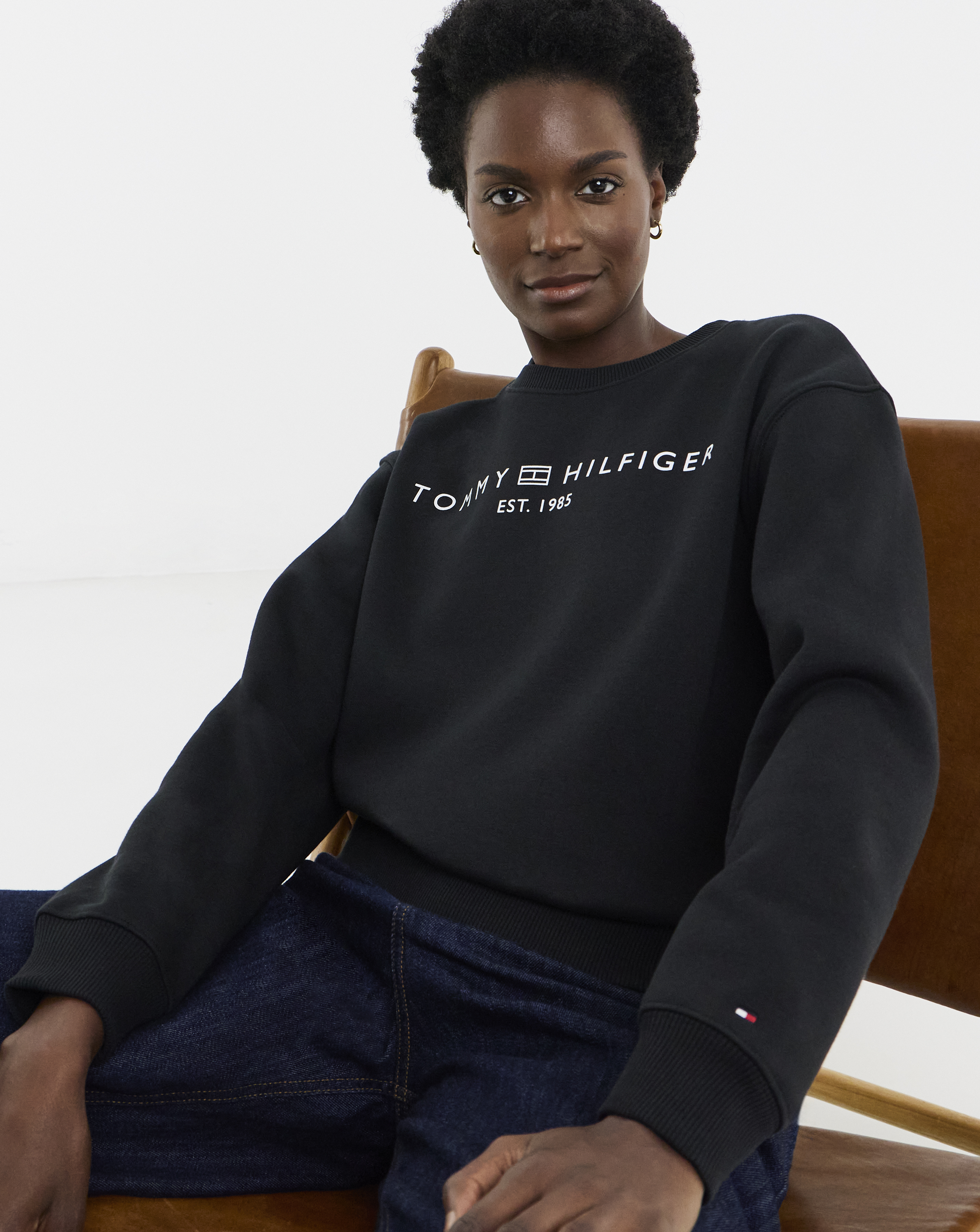 Tommy Hilfiger Black Crew Neck Sweatshirt - Large