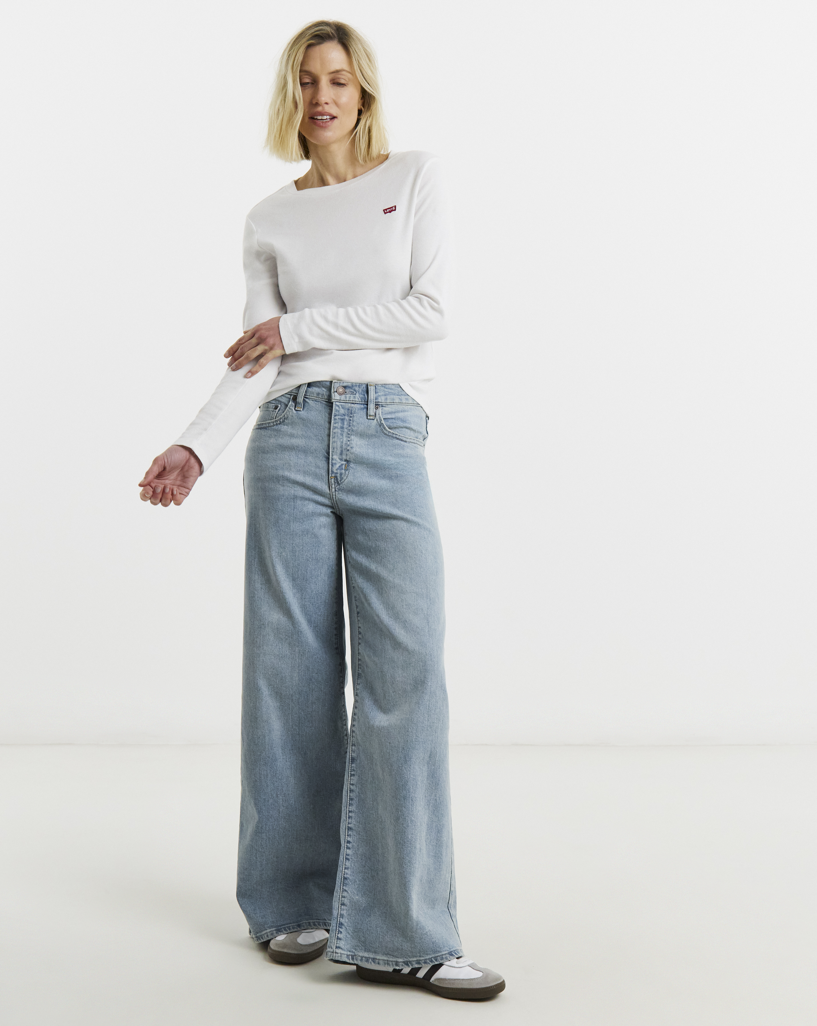 Levi's Light Wash 728 High Rise Wide Leg Jeans - 32/30 32/30
