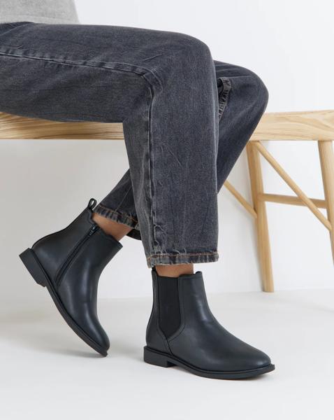 New In - Classic Chelsea Boot Wide