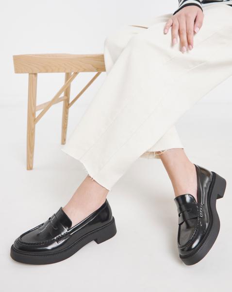 Whip Stich Loafer Wide