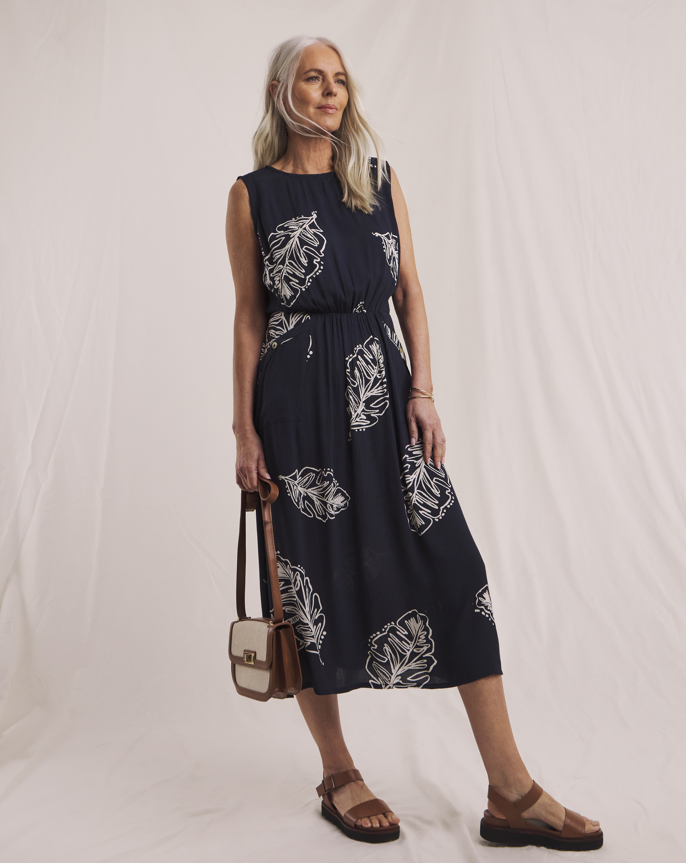 Julipa Textured Crinkle Midi Dress