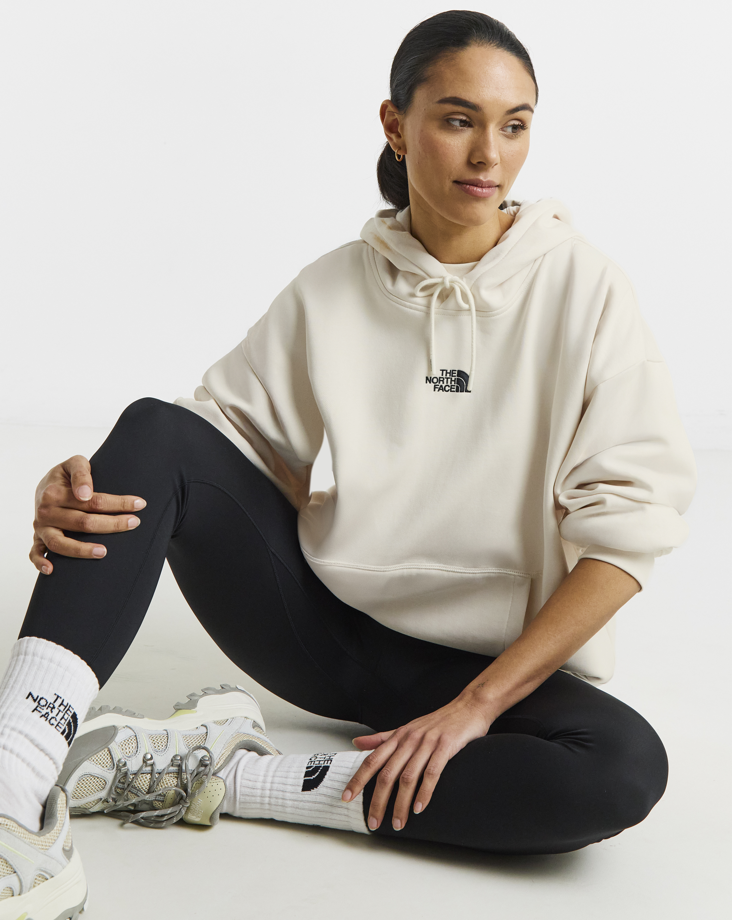 The North Face Essential Hoodie