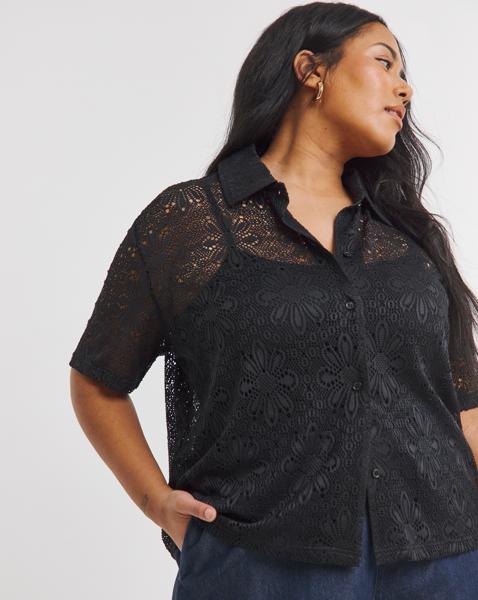 Stretch Floral Crochet Boxy Shirt