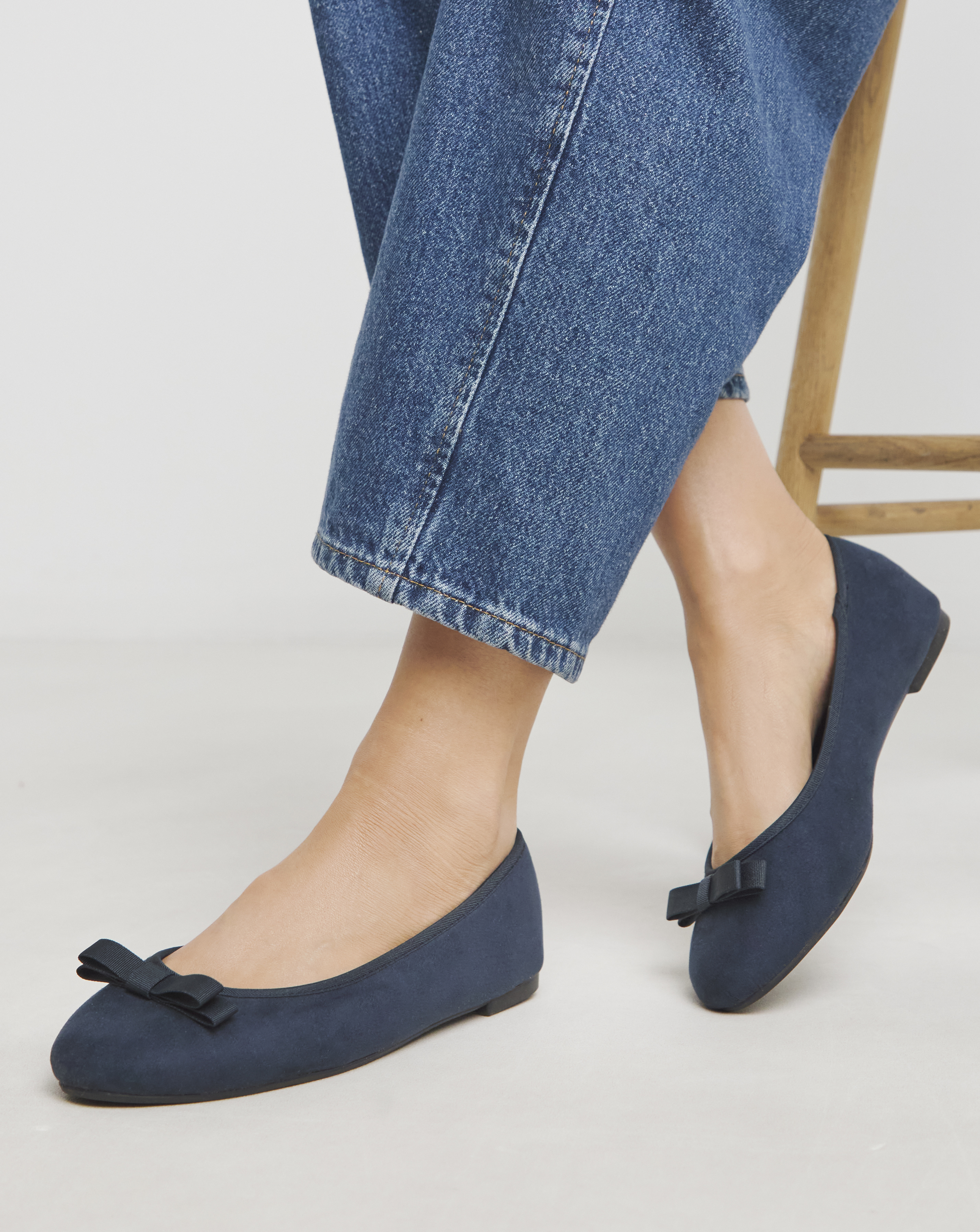 Classic Ballerina Bow Shoe Extra Wide