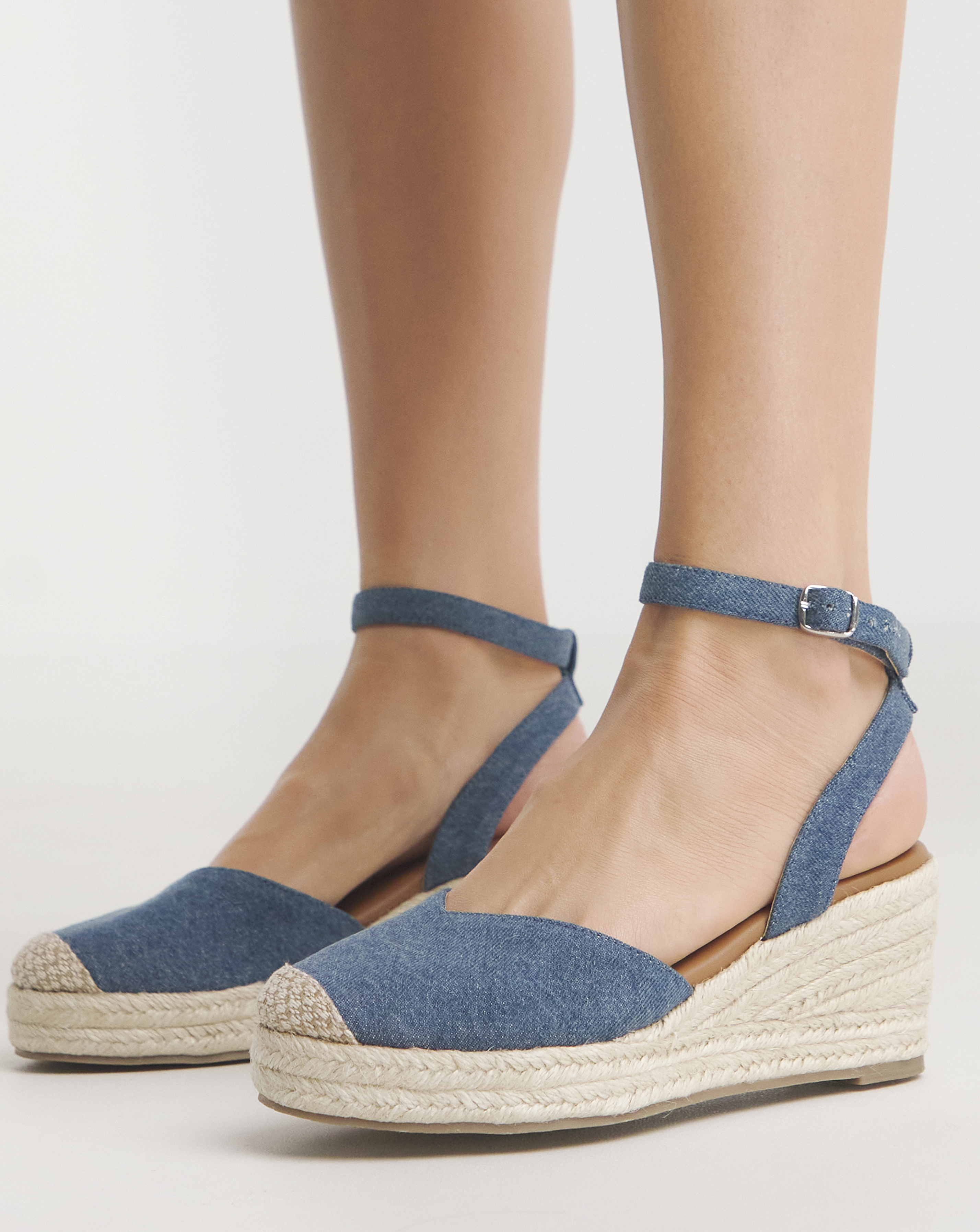 Closed Toe Buckle Espadrille Wedges Wide