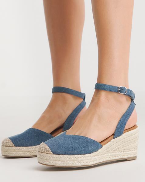 Closed Toe Buckle Espadrille Wedges Wide