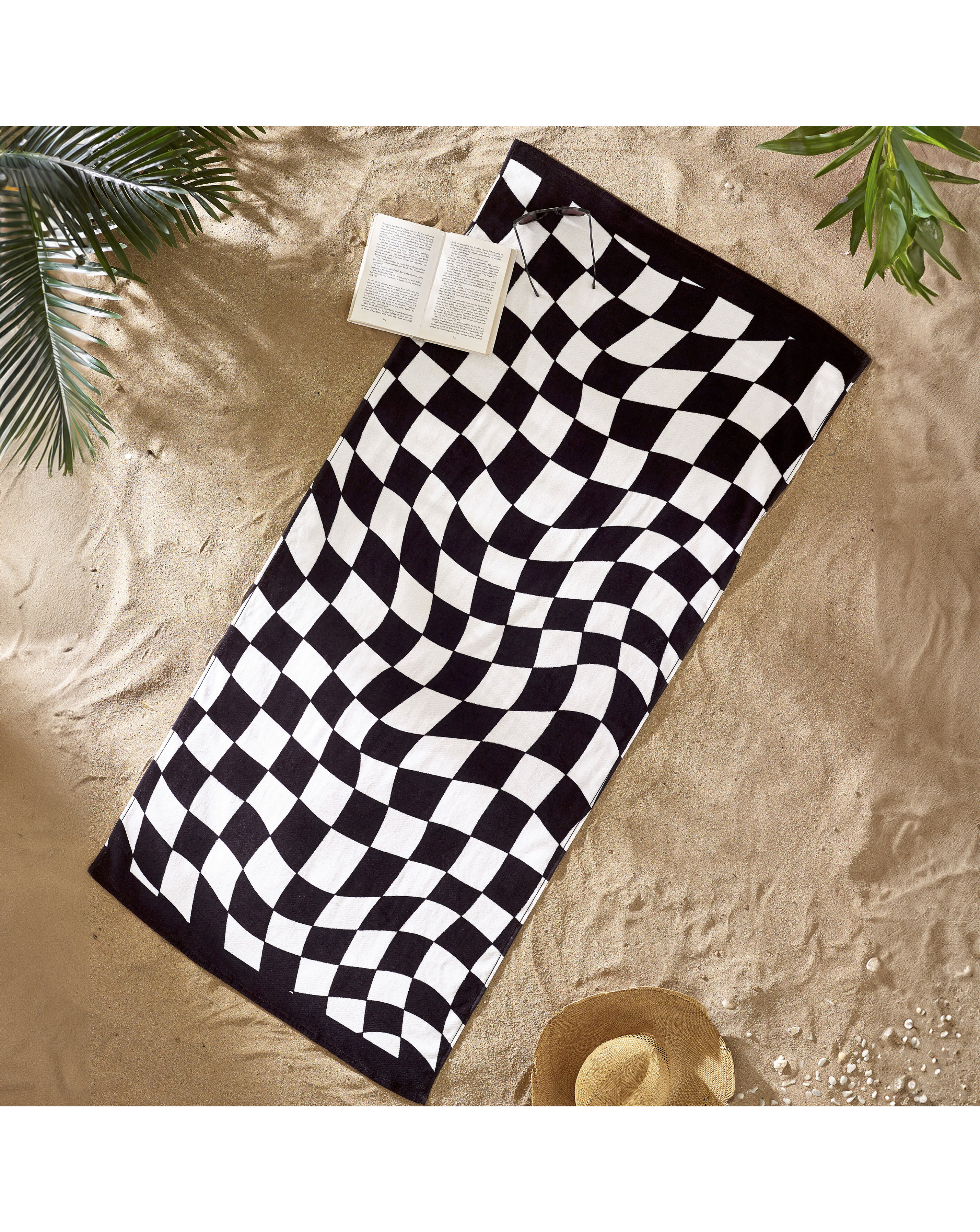 Catherine Lansfield Check Beach Towel