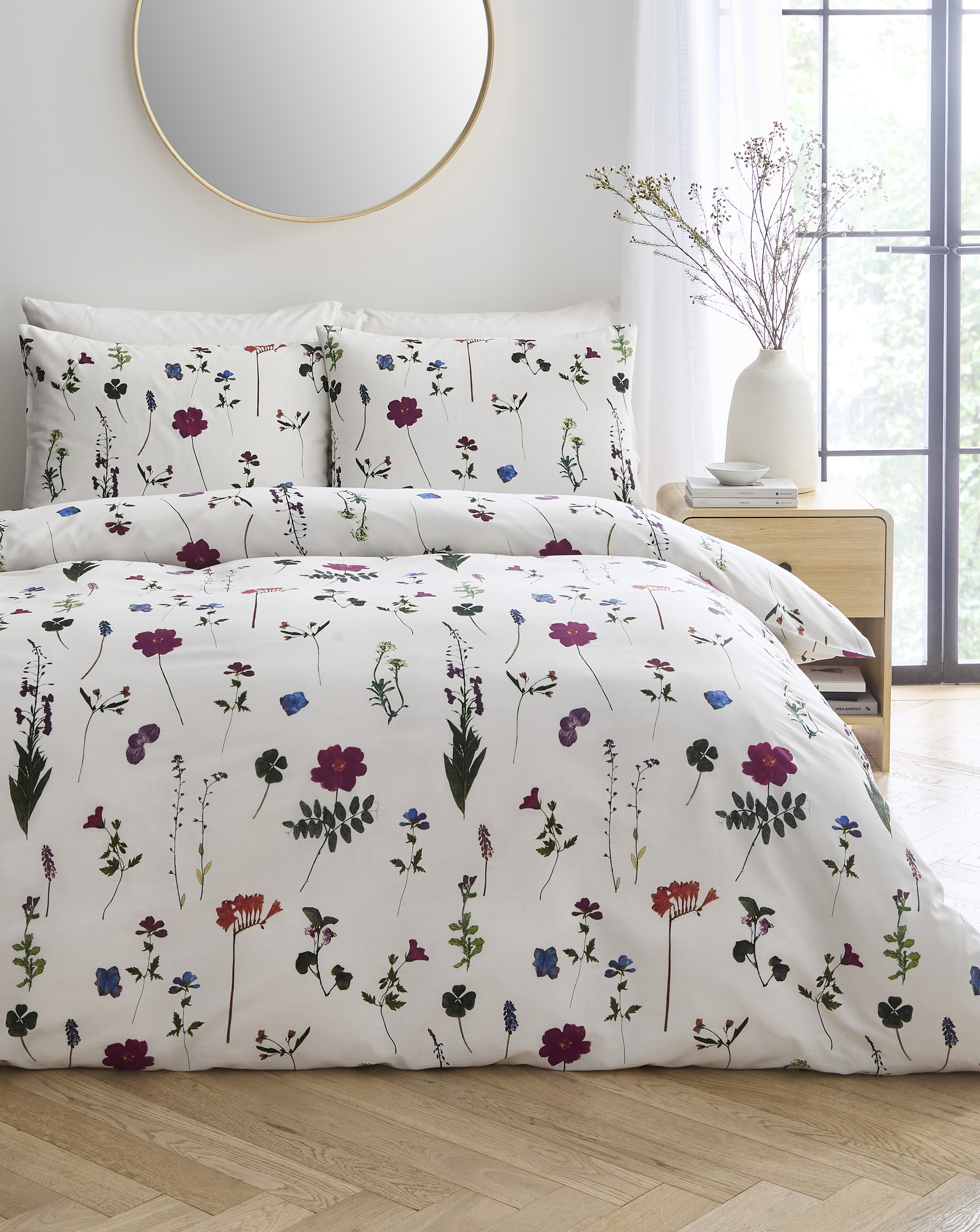 Nia Pressed Floral Duvet Cover Set