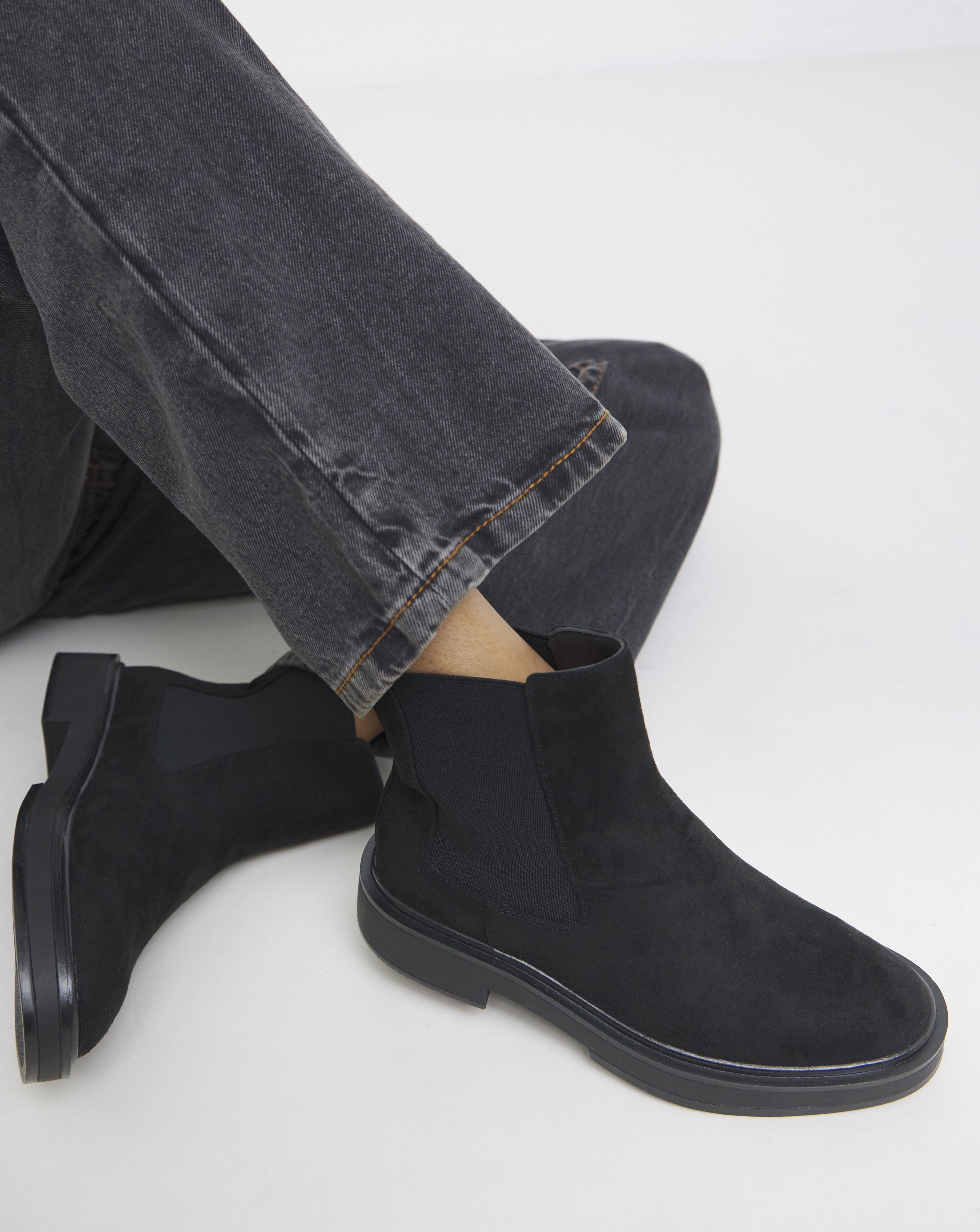 Classic Chelsea Boot Extra Wide
