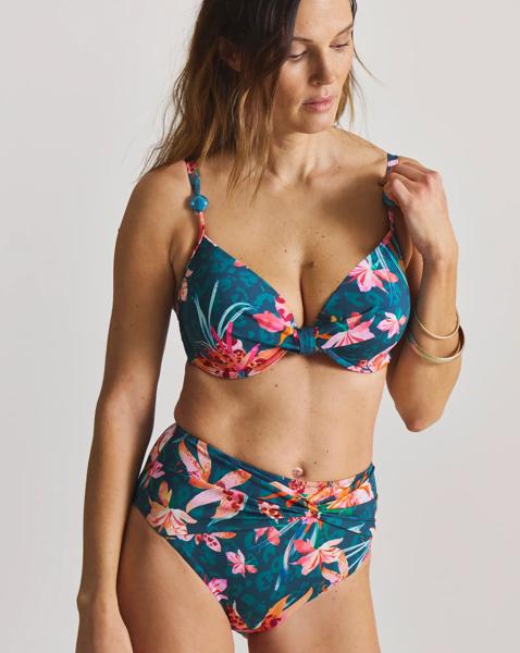 New In - Twist Front Bikini Bottoms