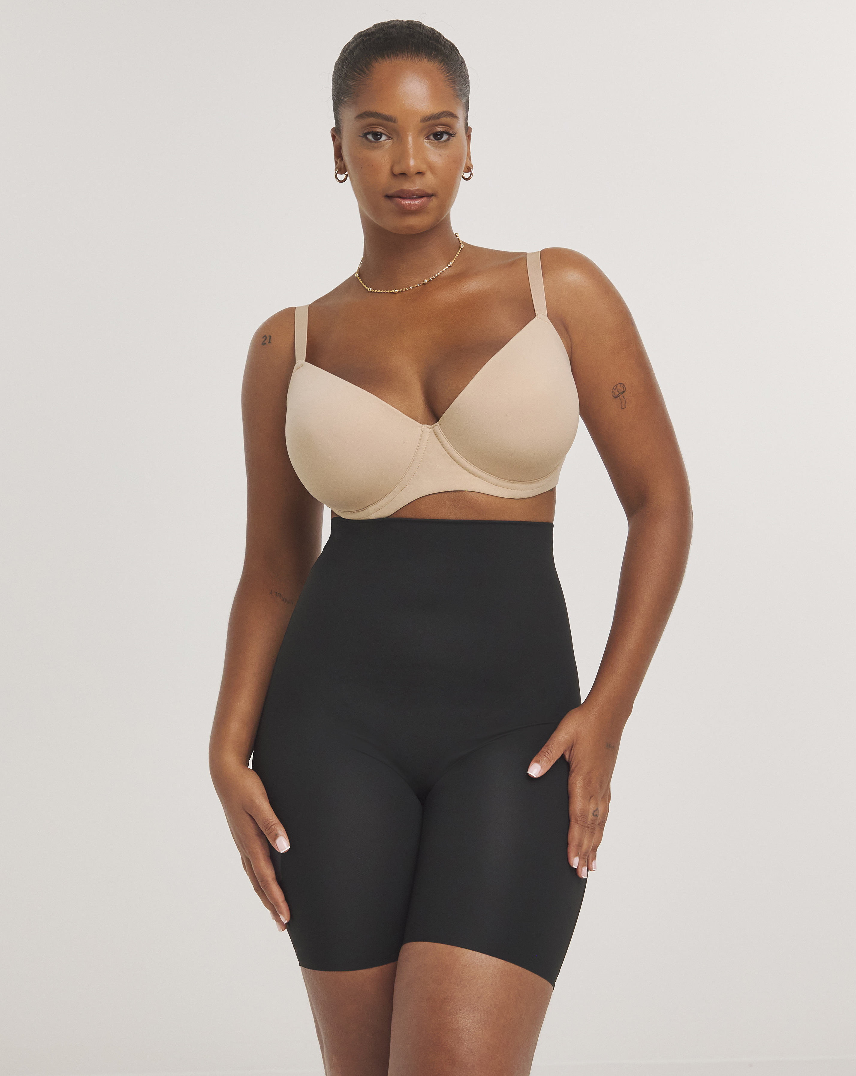 MAGIC Bodyfashion Maxi Hi Bermuda Thigh Shapers - Black - Size M