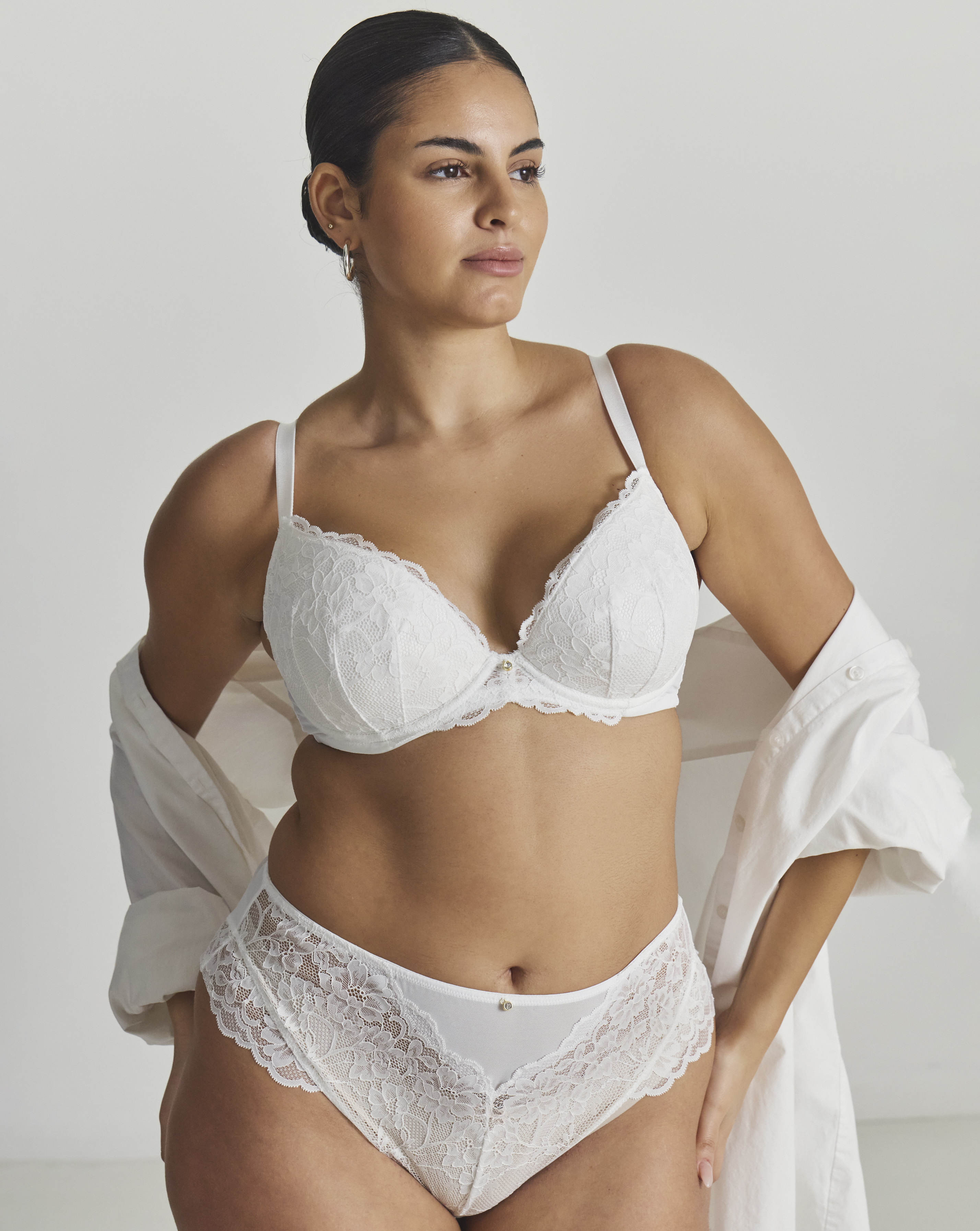Ann Summers Sexy Lace Deep Brazilian Wht