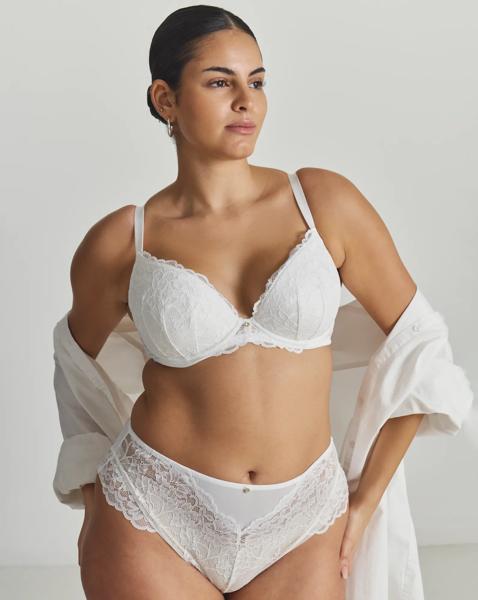 Ann Summers Sexy Lace Deep Brazilian Wht