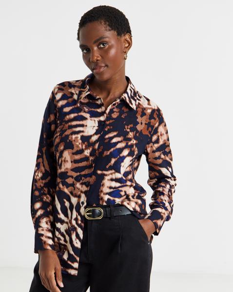 Dipped Back Long Sleeve Shirt