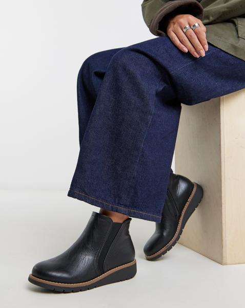 Low Wedge Chelsea Boot Wide