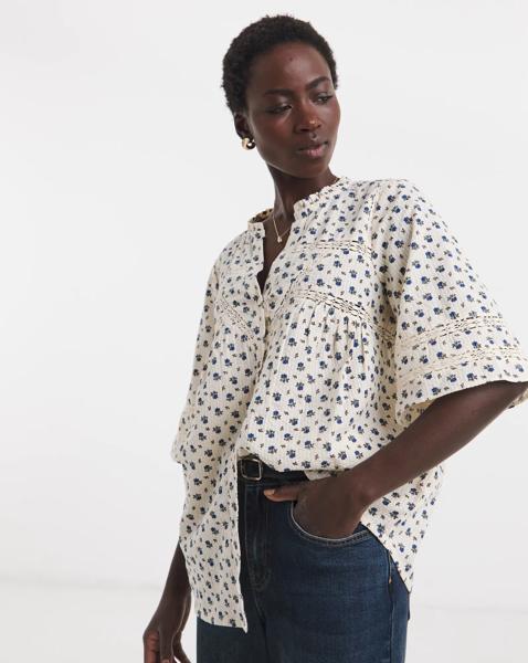 Printed Seersucker Trim Blouse
