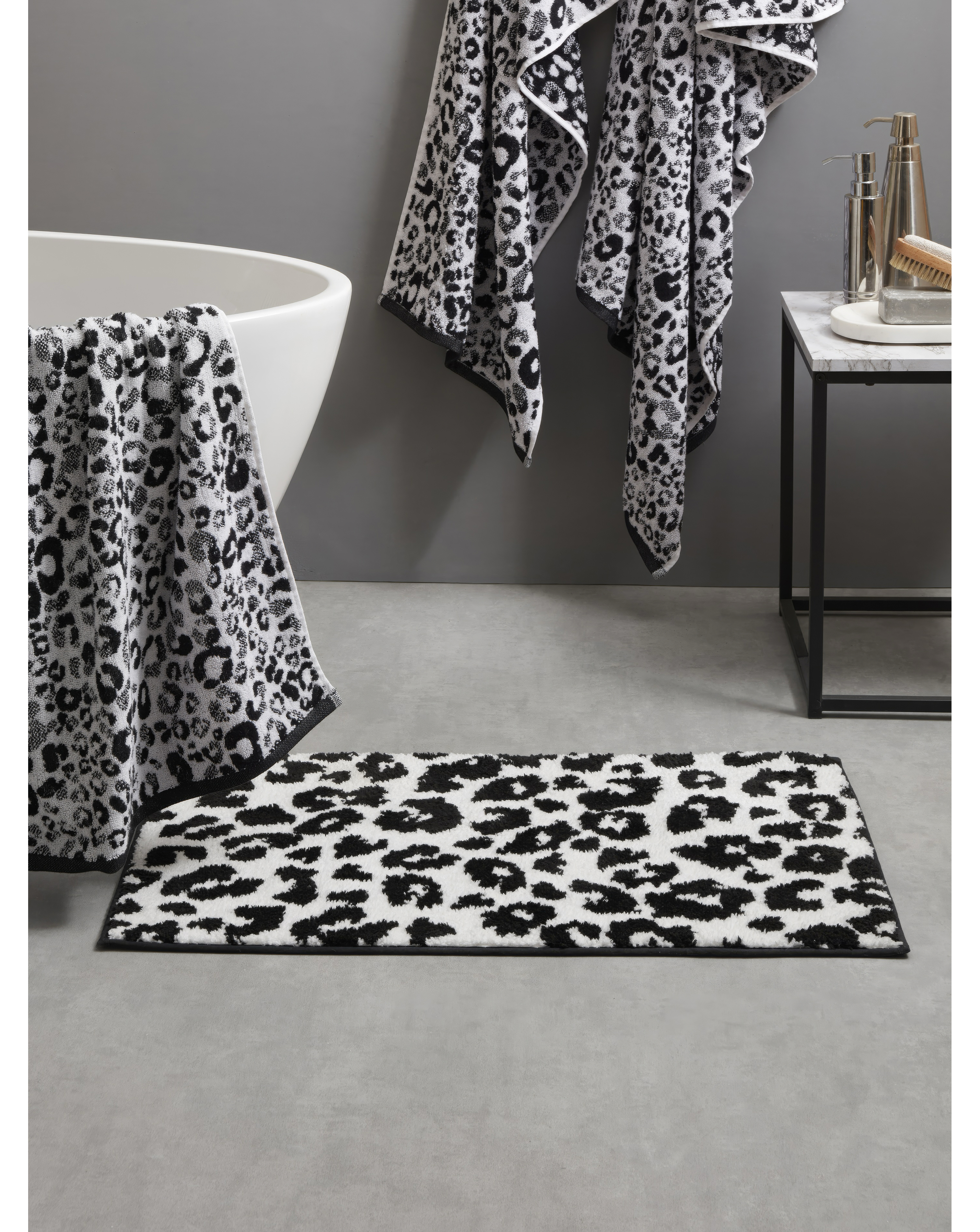 Fusion Animal Print Bath Mat Black/White - 100% Cotton, 550gsm