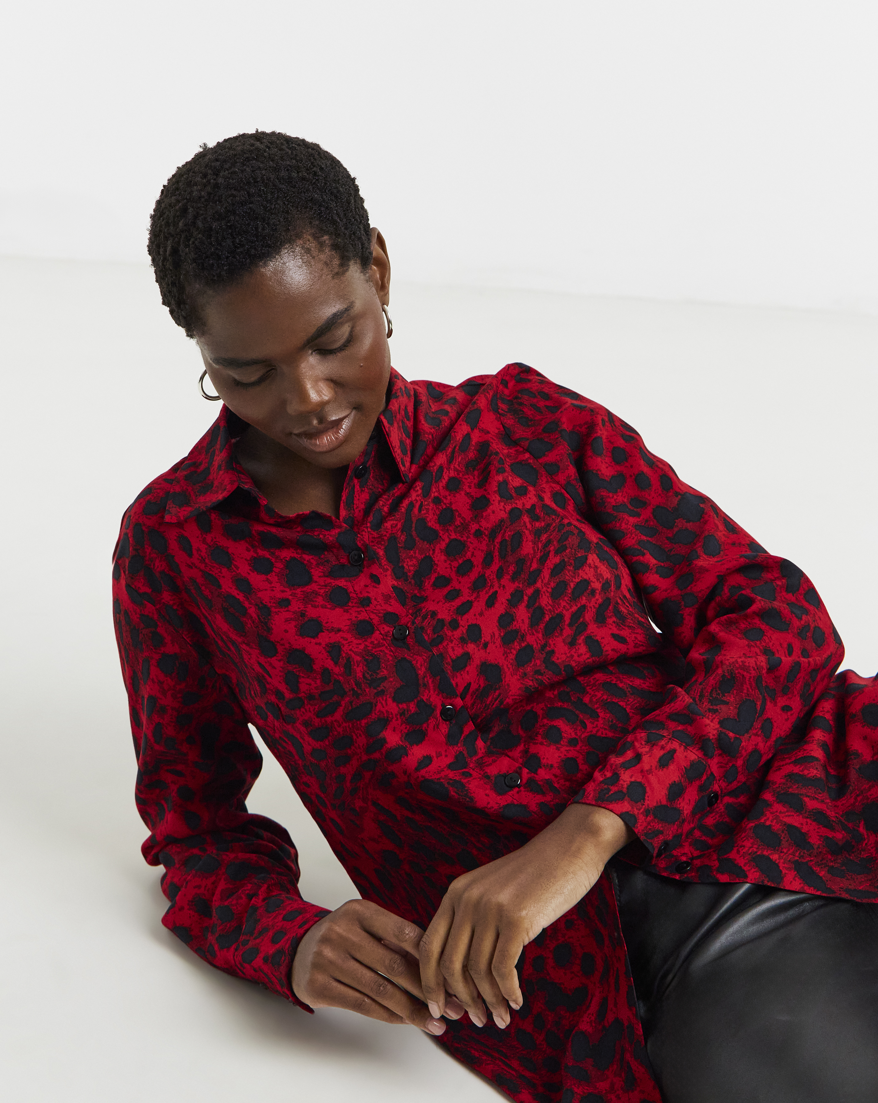 Dipped Back Long Sleeve Shirt