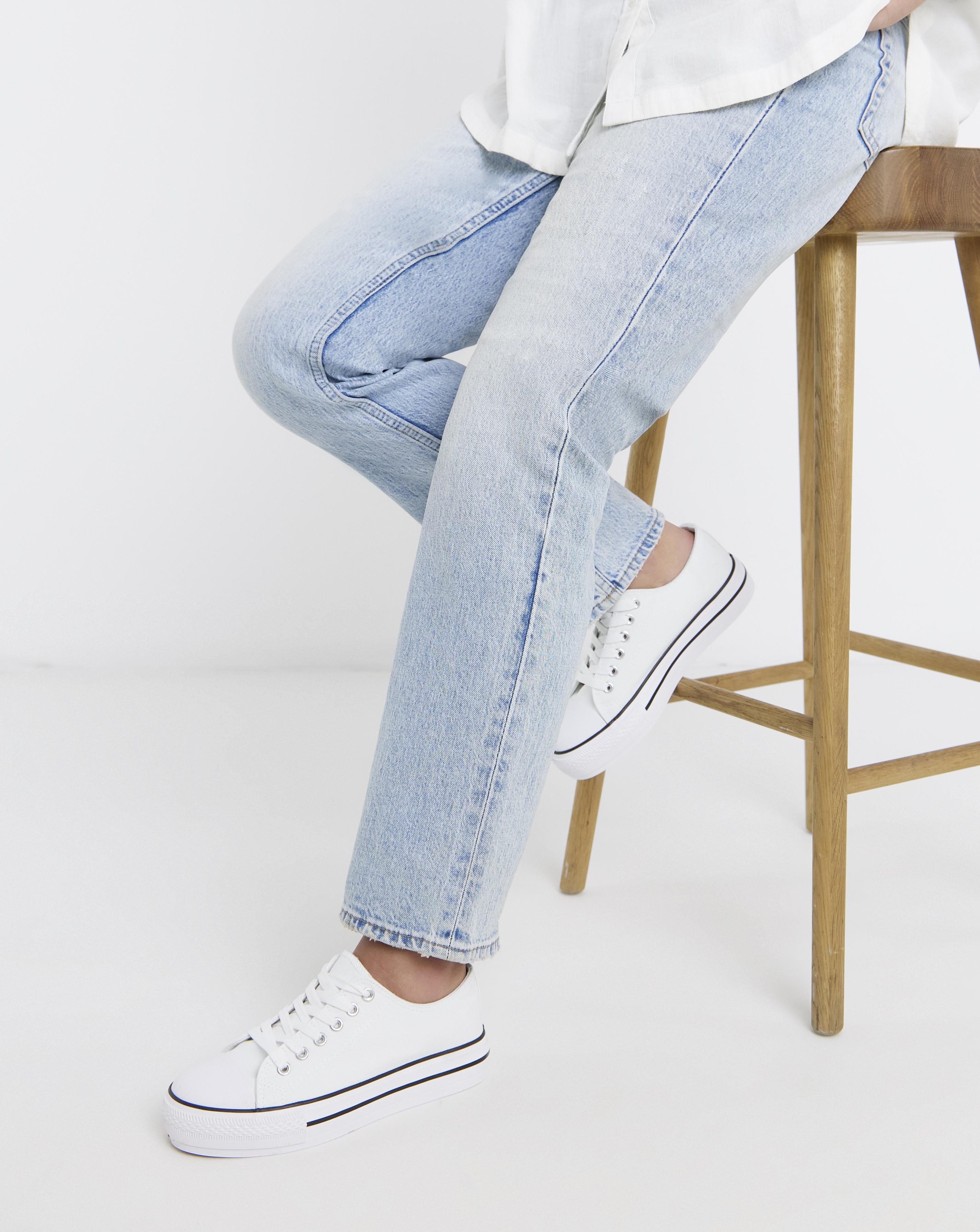Low Cut Trainers Wide