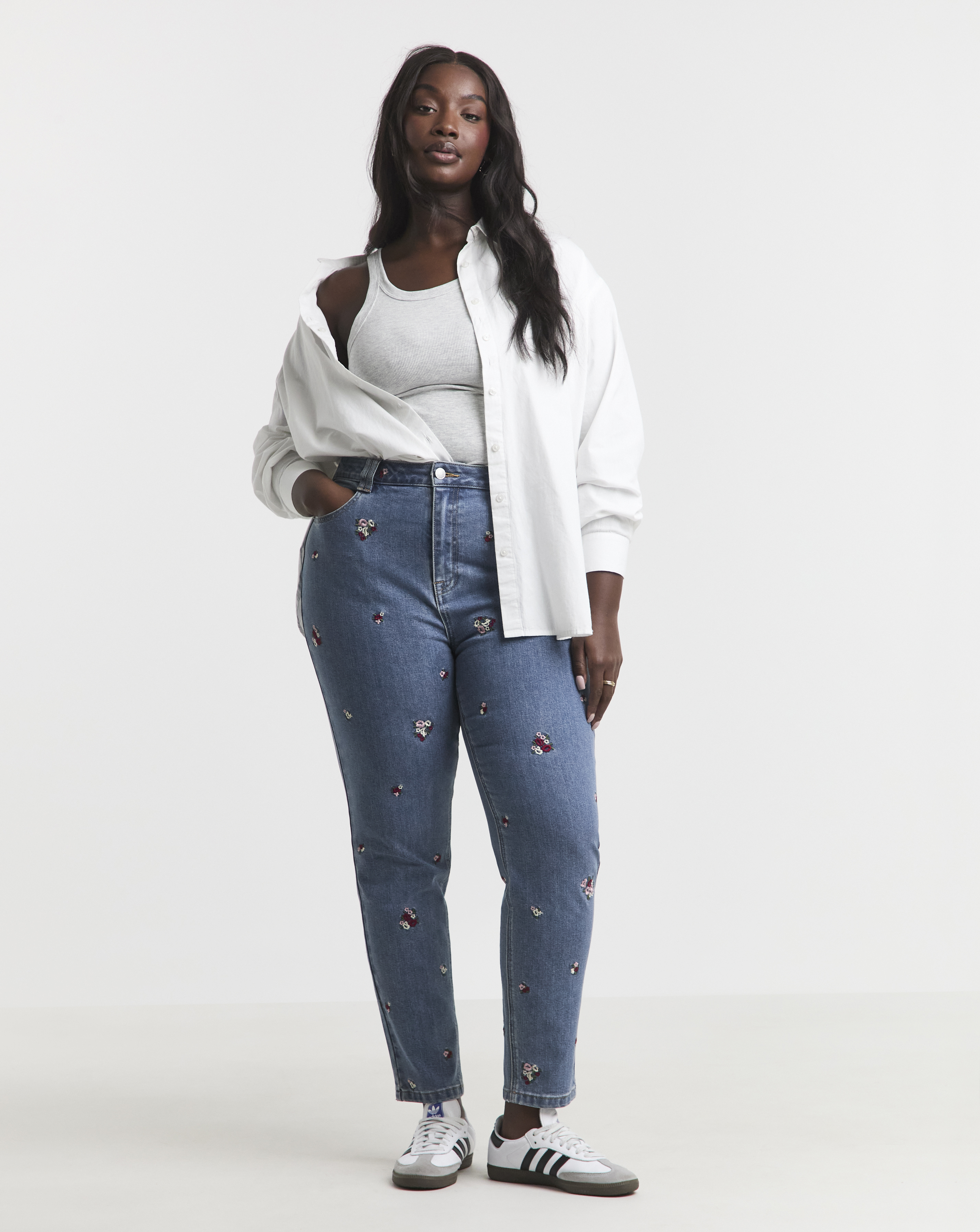 SBE Floral Embroidered Slim Mom Jeans