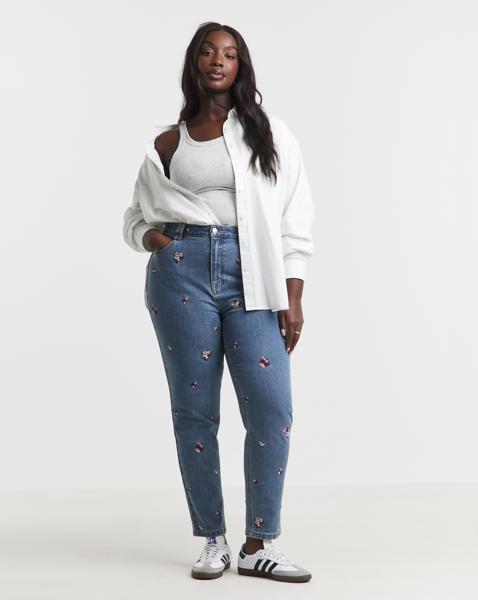 SBE Floral Embroidered Slim Mom Jeans