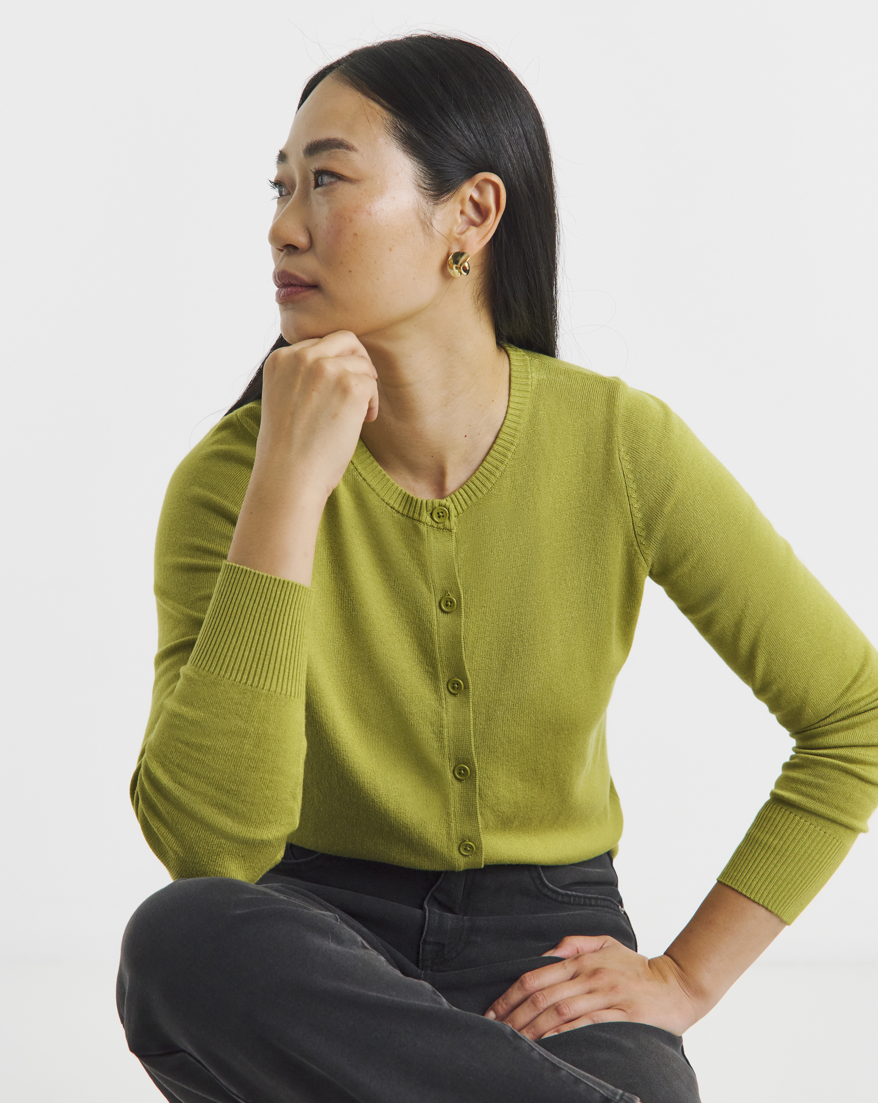CREW NECK CARDIGAN