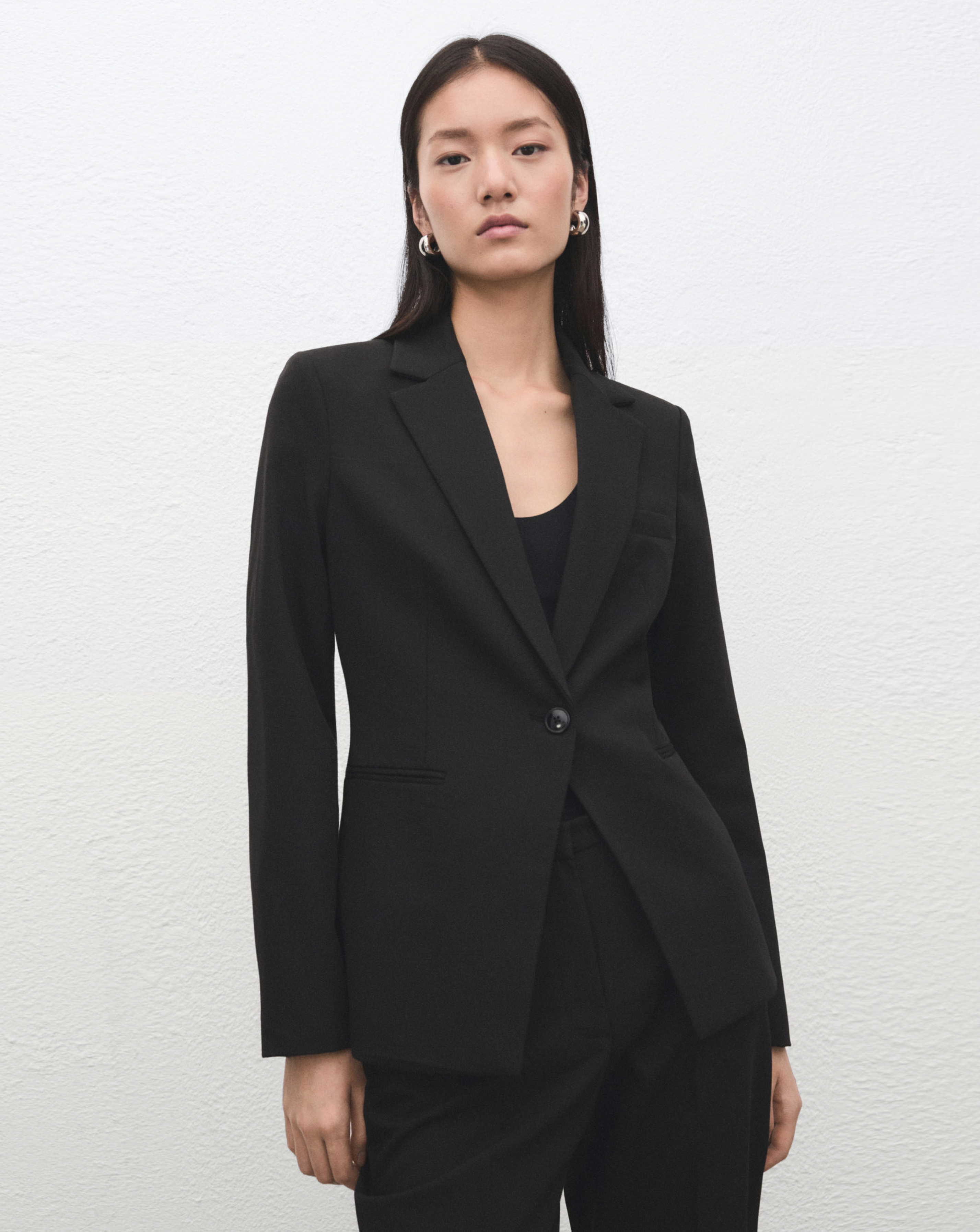Mango Women's Black Fitted Blazer Size 20