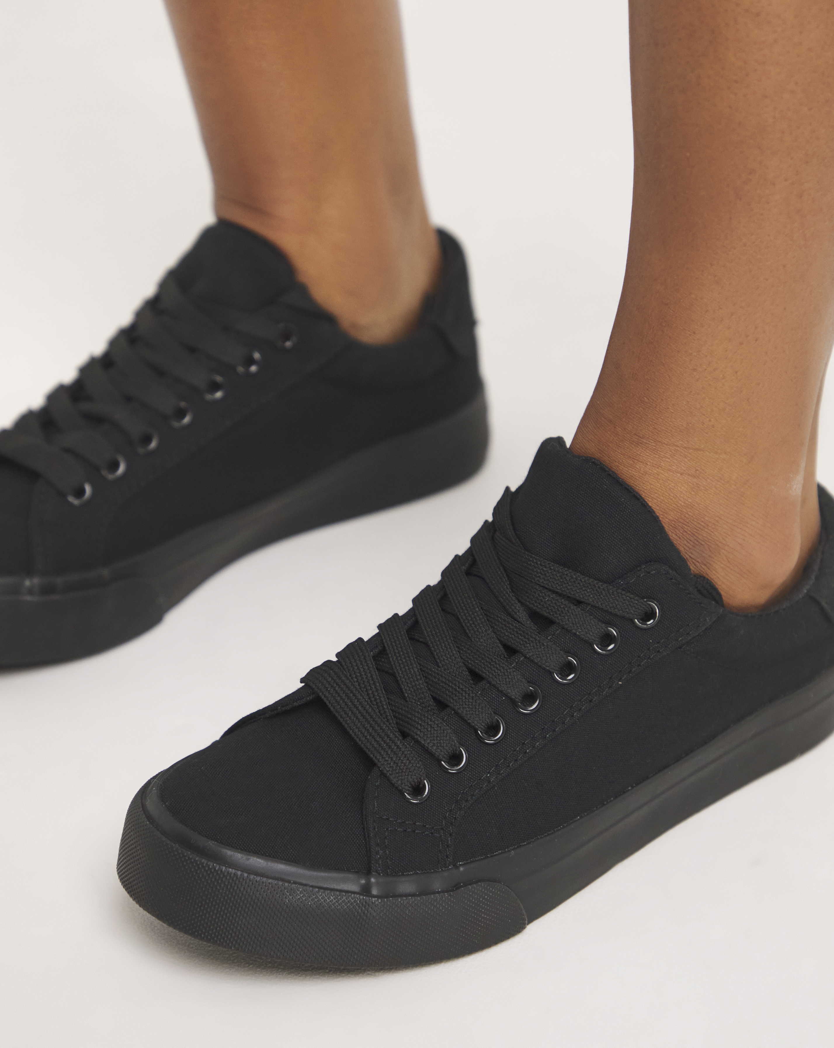 Lace Up Leisure Pumps Standard Fit