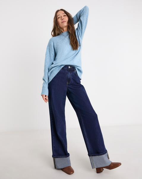 YOKE STITCH JUMPER