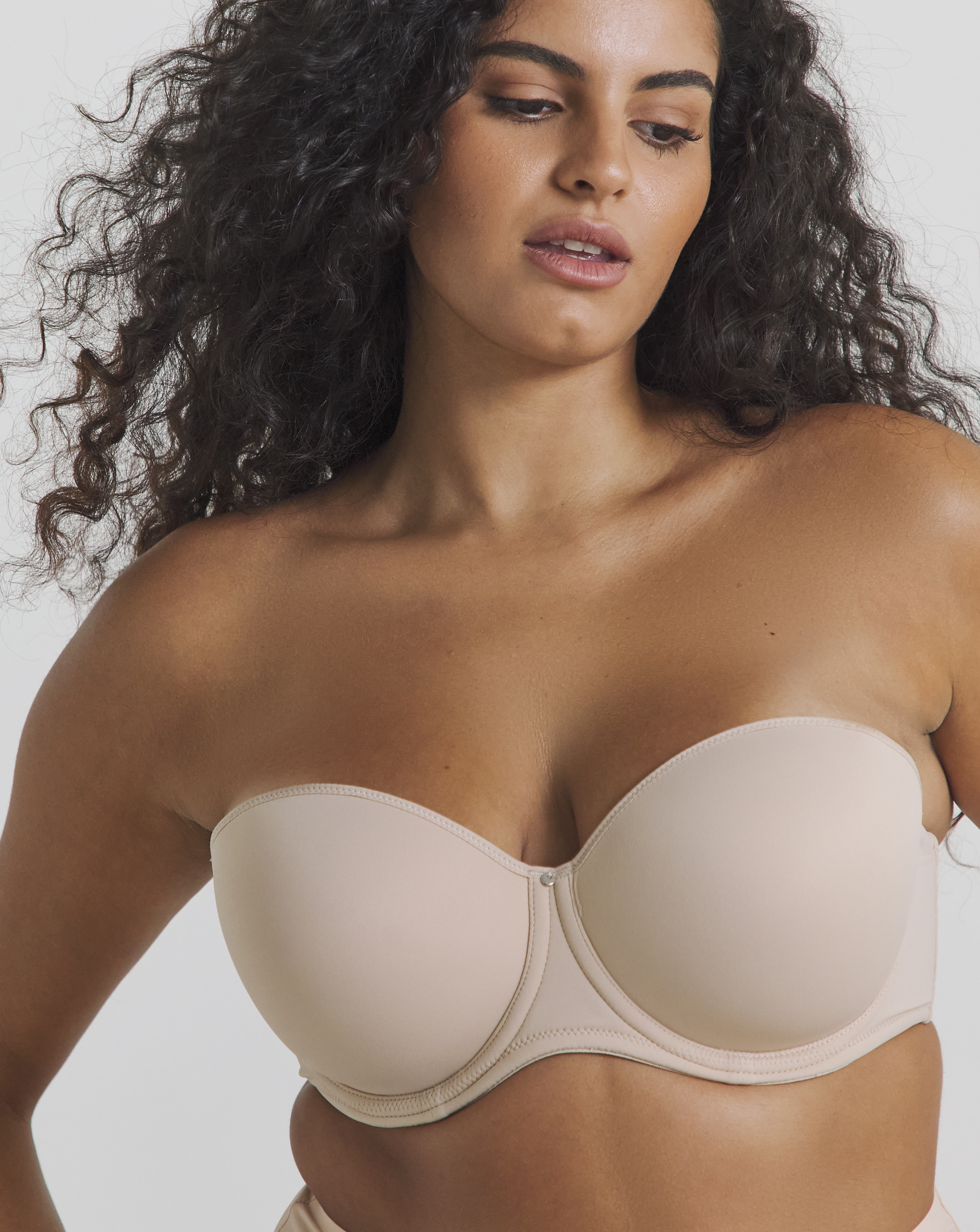 Fantasie Aura Strapless Wired Bra In Natural beige | UK Size 32D Women's