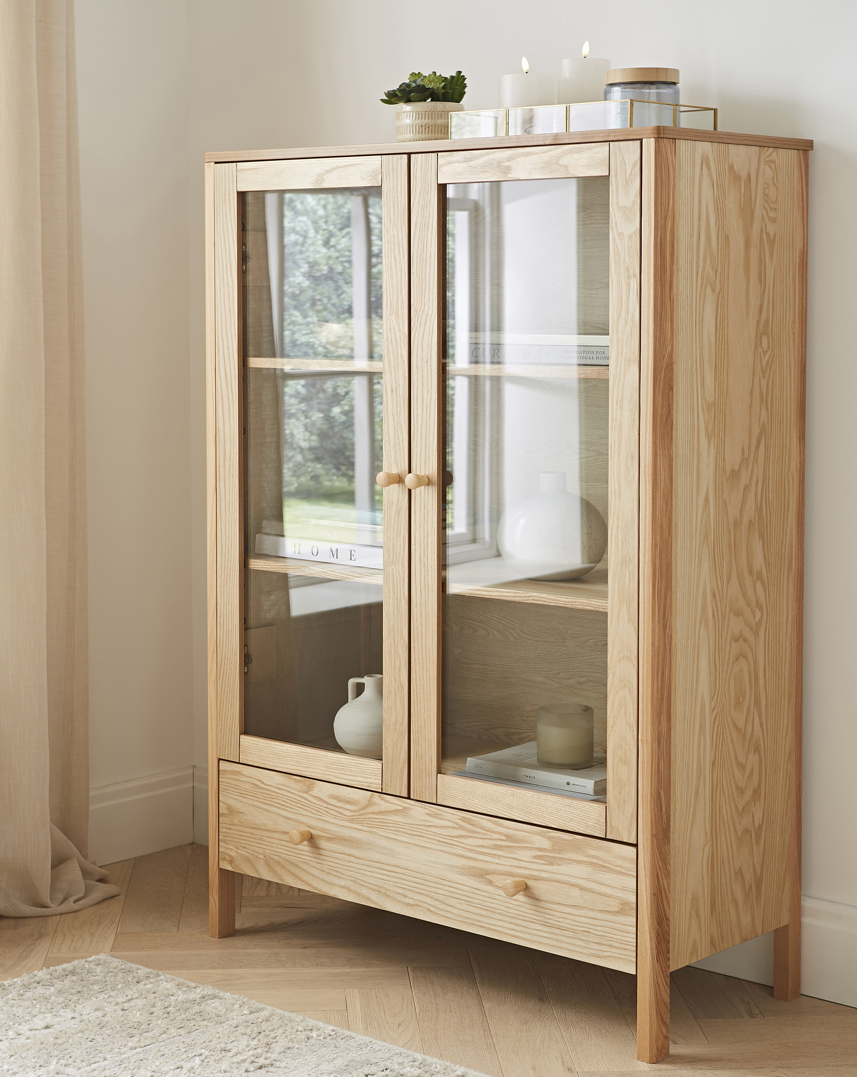 Lindfield Display Unit