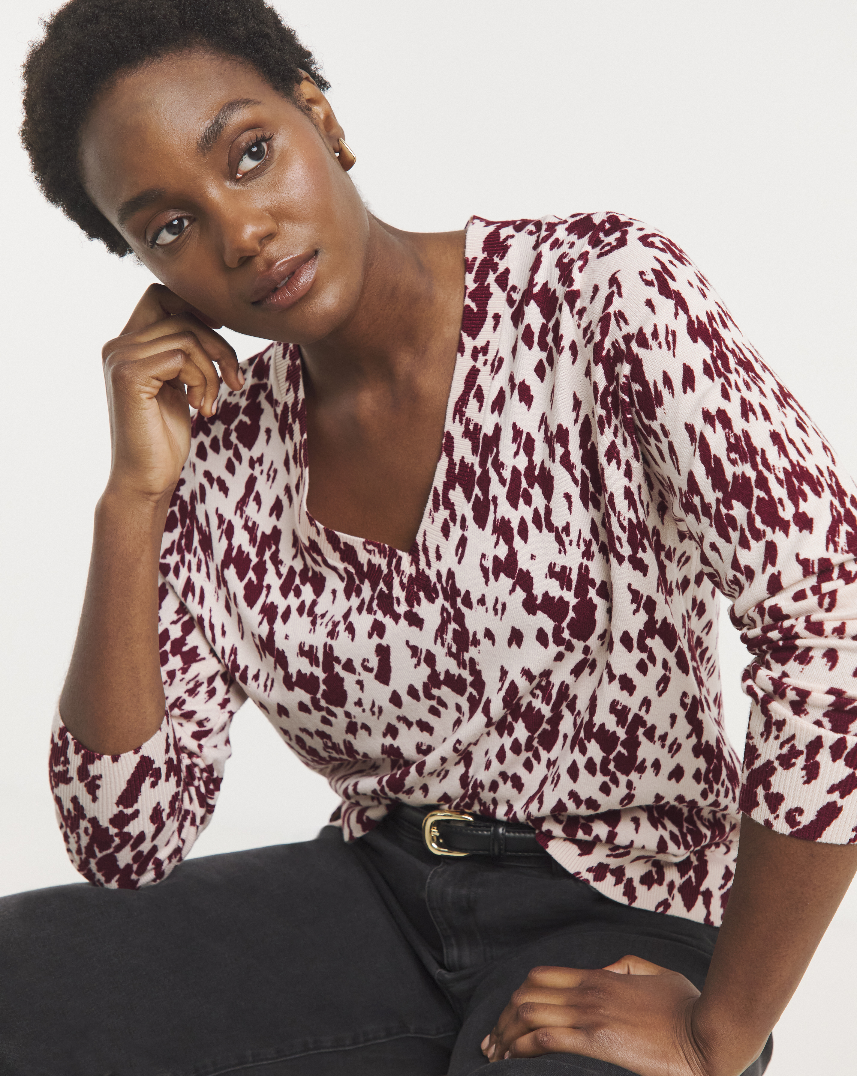 V NECK JUMPER