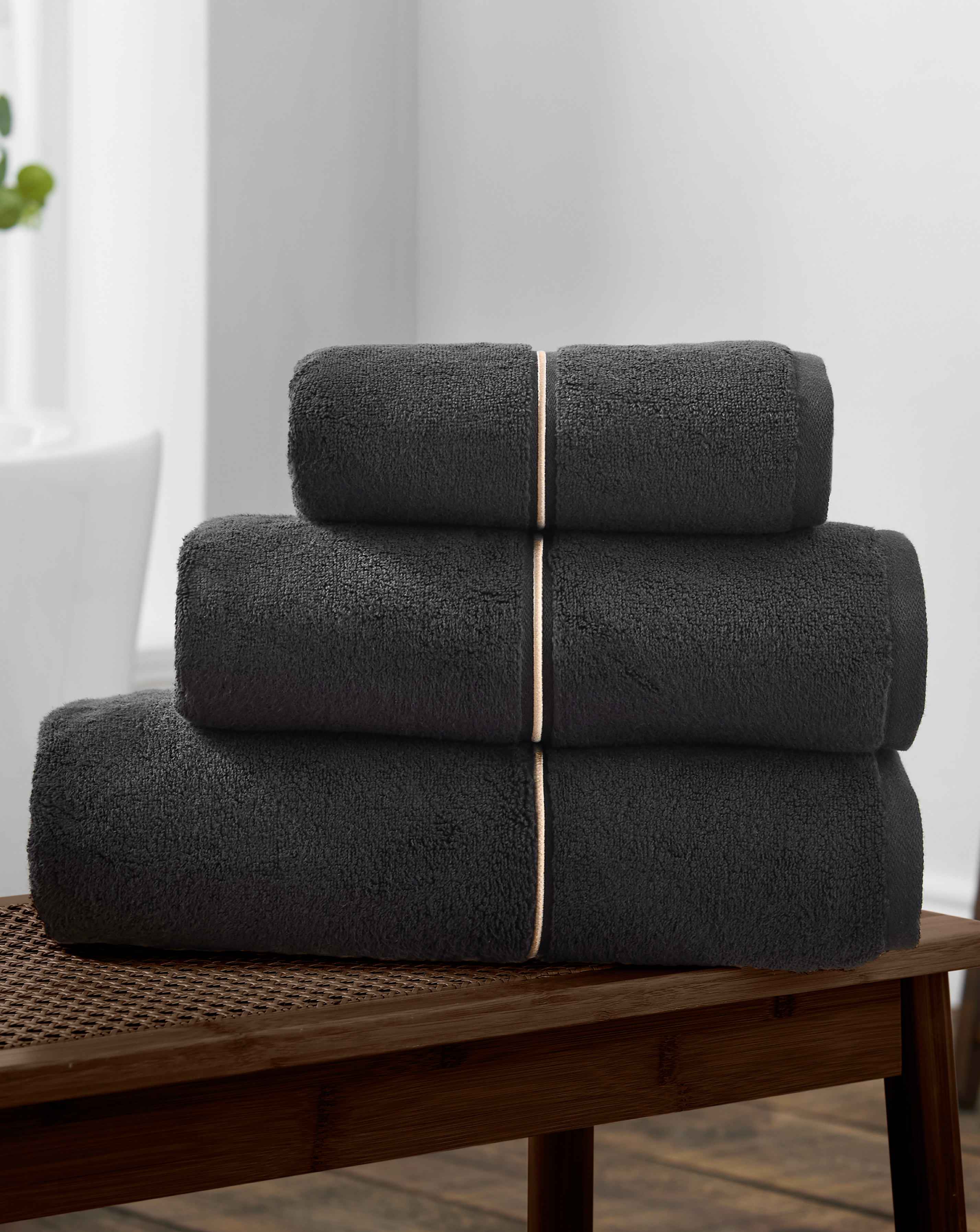 Bianca Zero Twist Satin Stitch Towel