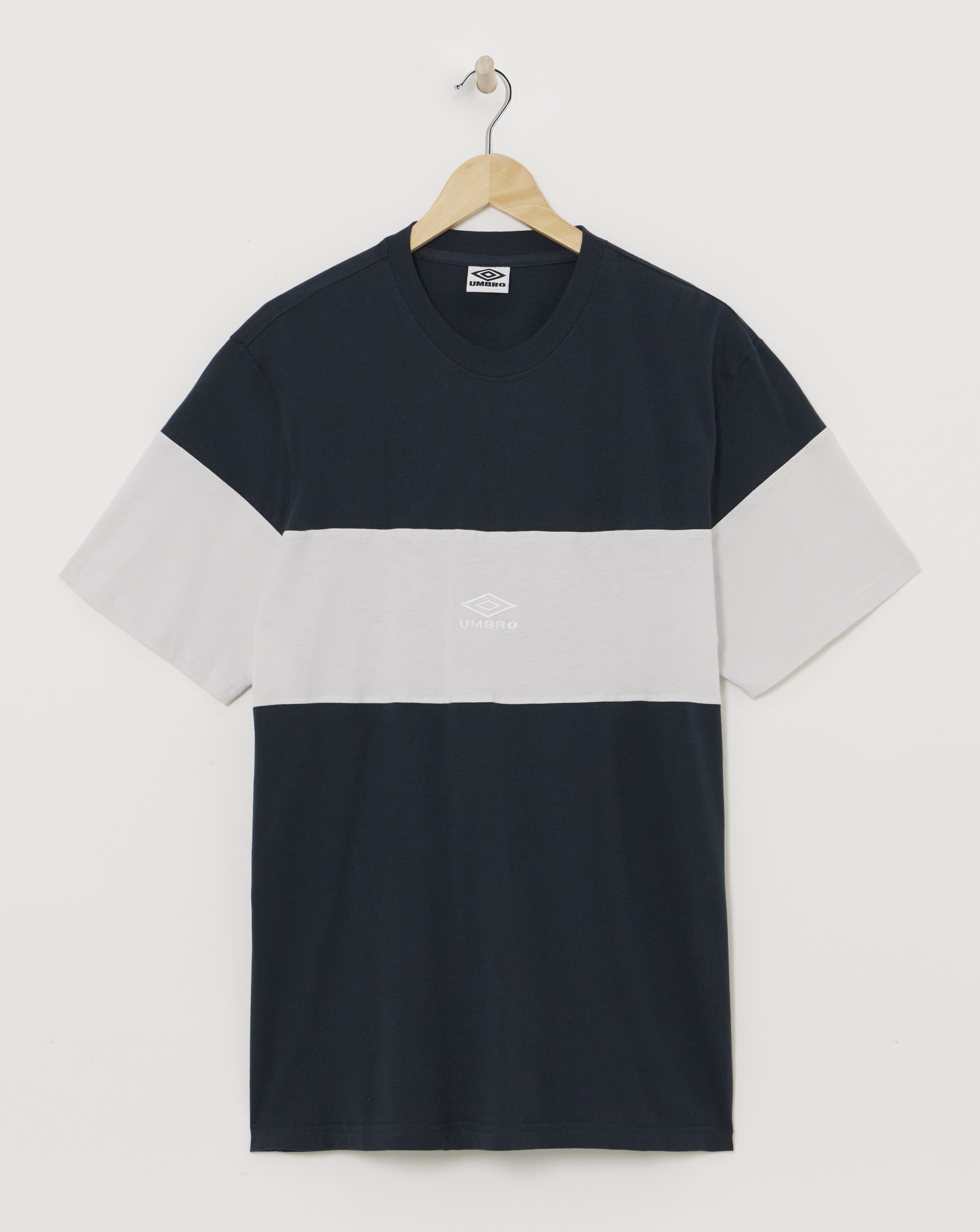 Umbro Sports Style Walkout T-Shirt