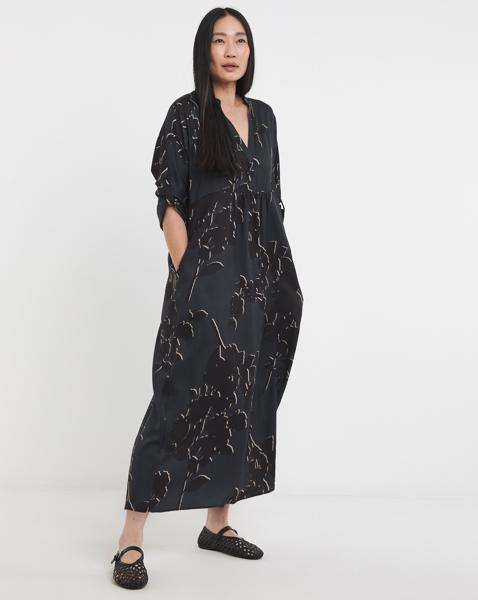 Collarless 3/4 Sleeve Smock Dress