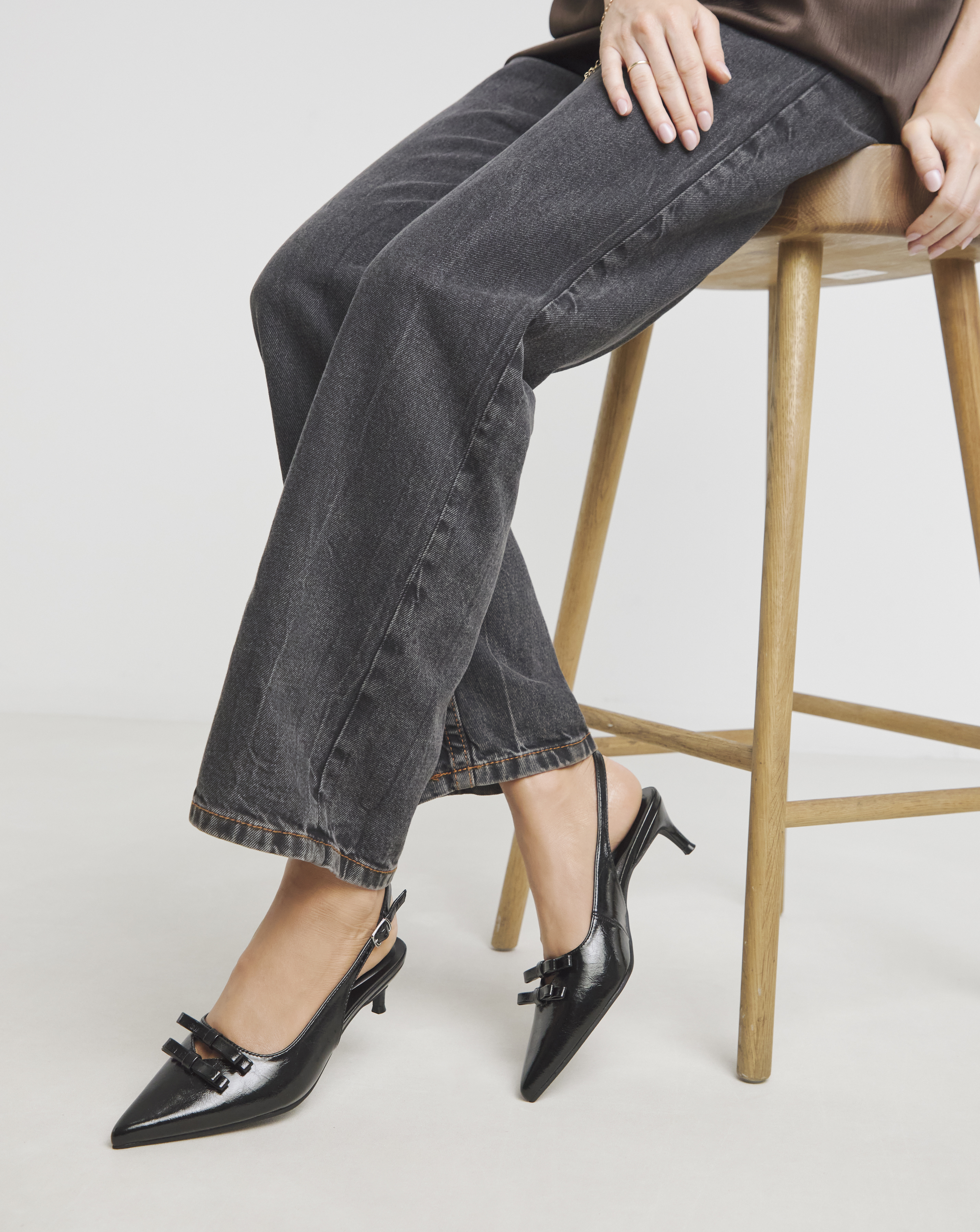 Kitten Heel Slingback With Bow Wide
