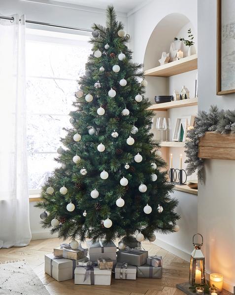 Zermatt Pine Christmas Tree - Green