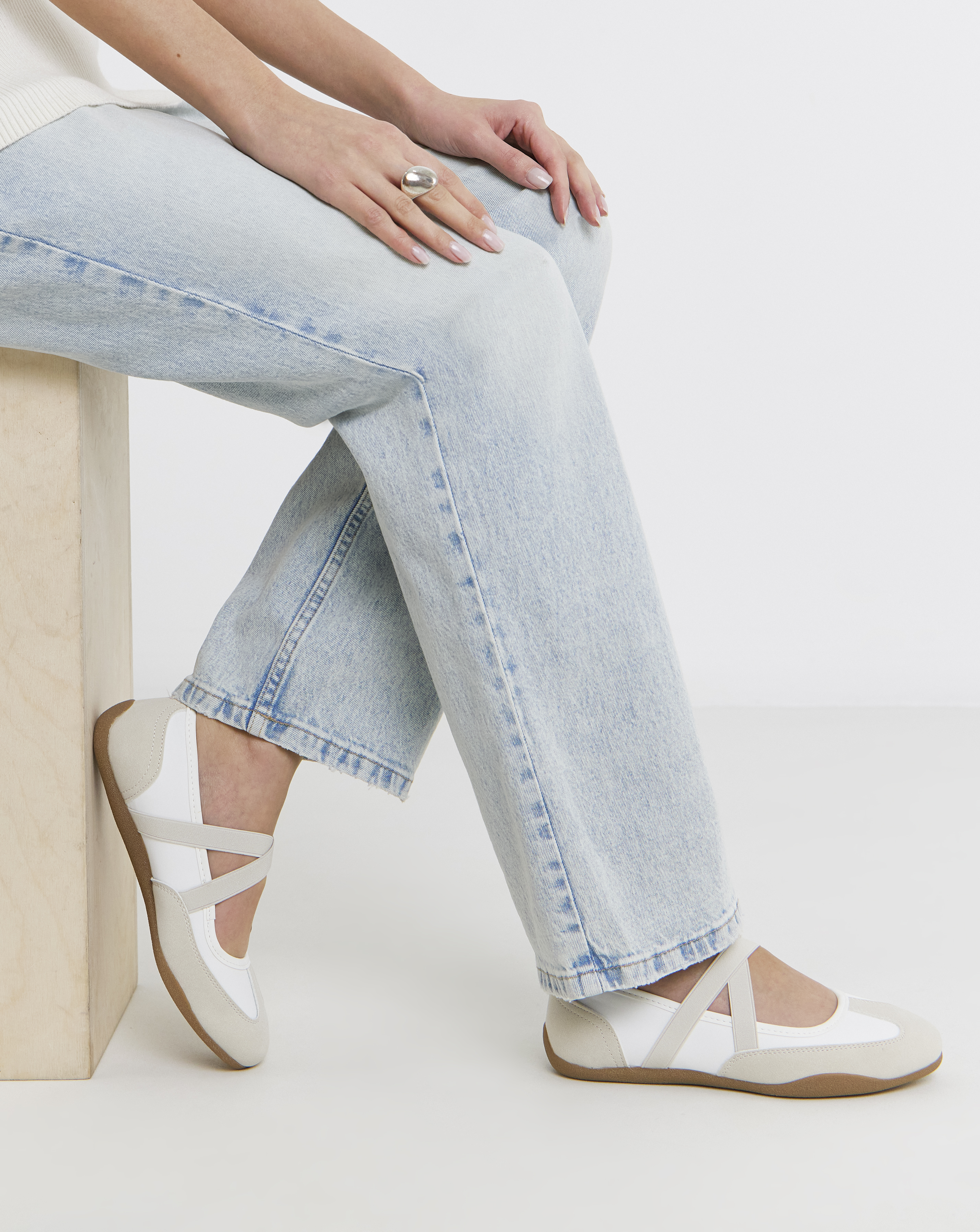 Ballet Trainer Wide
