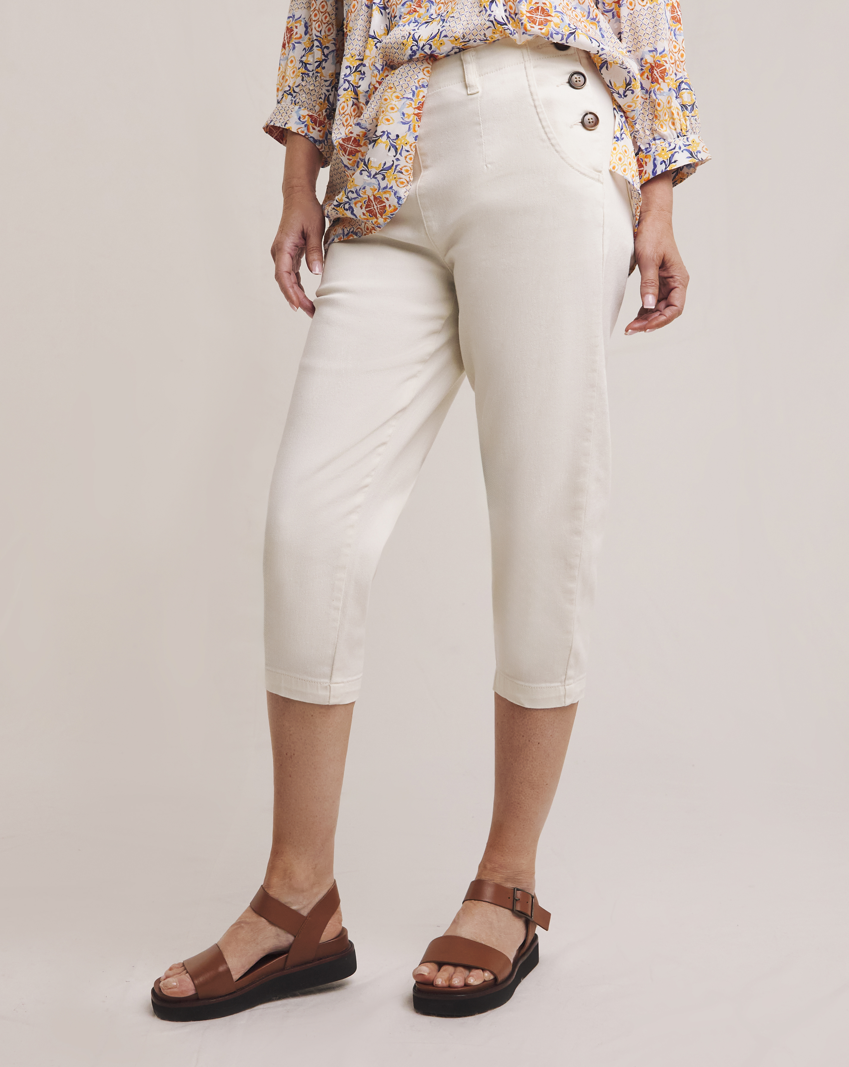 Julipa Button Side Crop Trouser