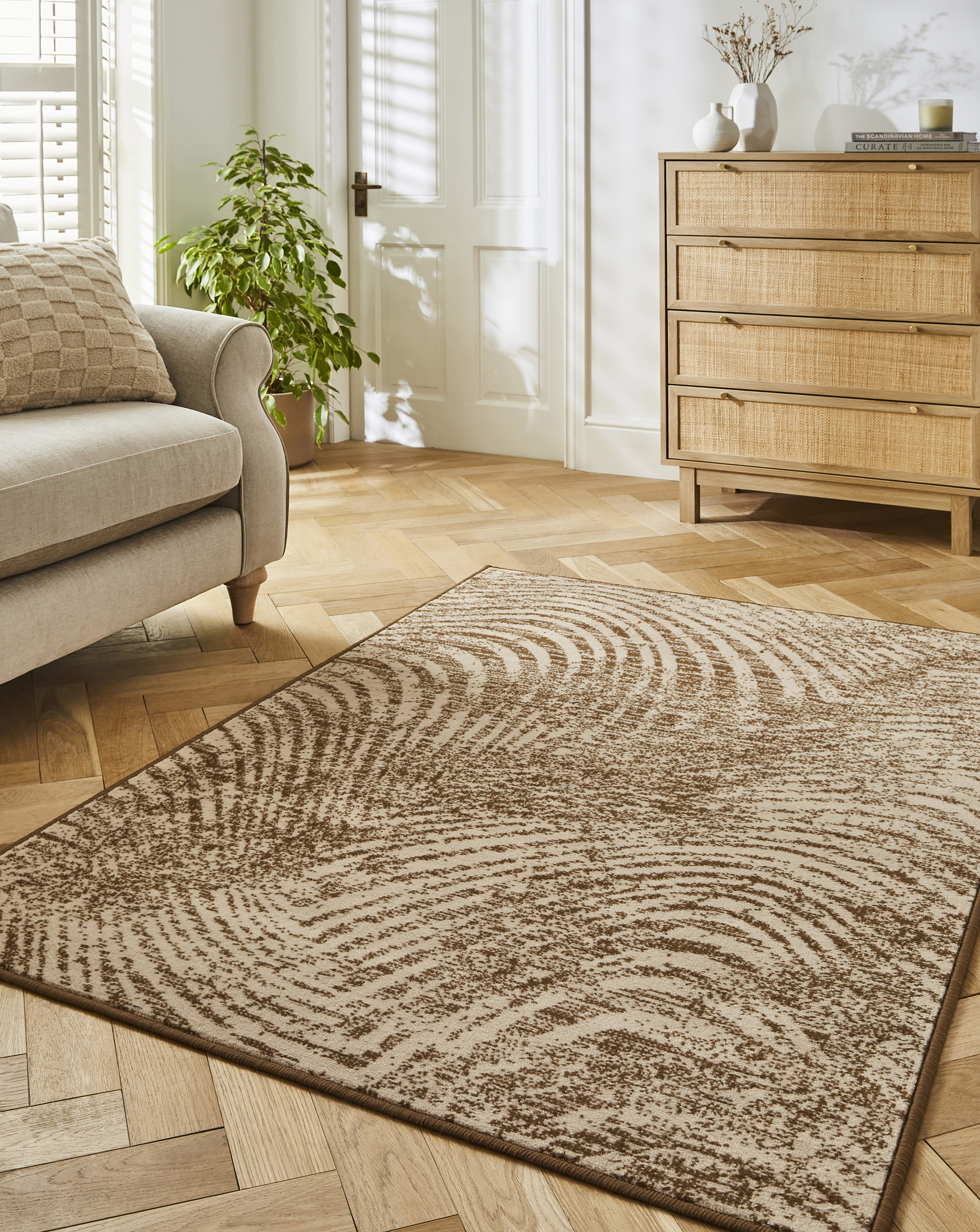 Maestro Swirl Pattern Woven Rug