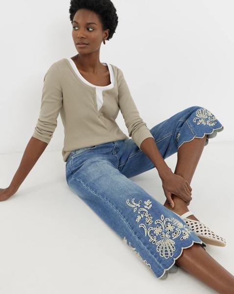 Scallop Hem Broderie Crop Jean