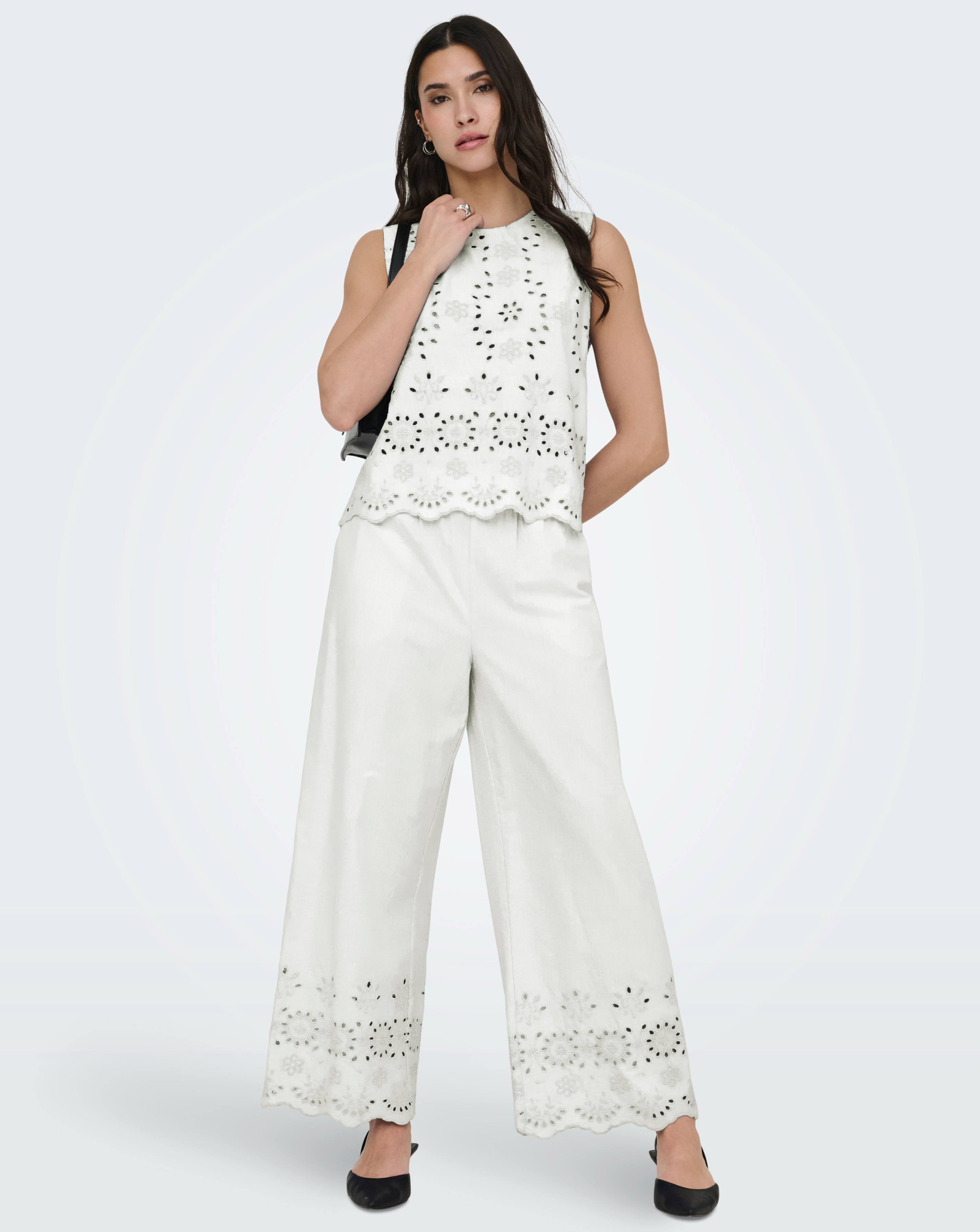 JDY Marina Embroidered Ankle Trouser
