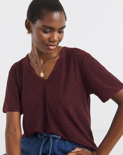 V-Neck Broderie T-Shirt