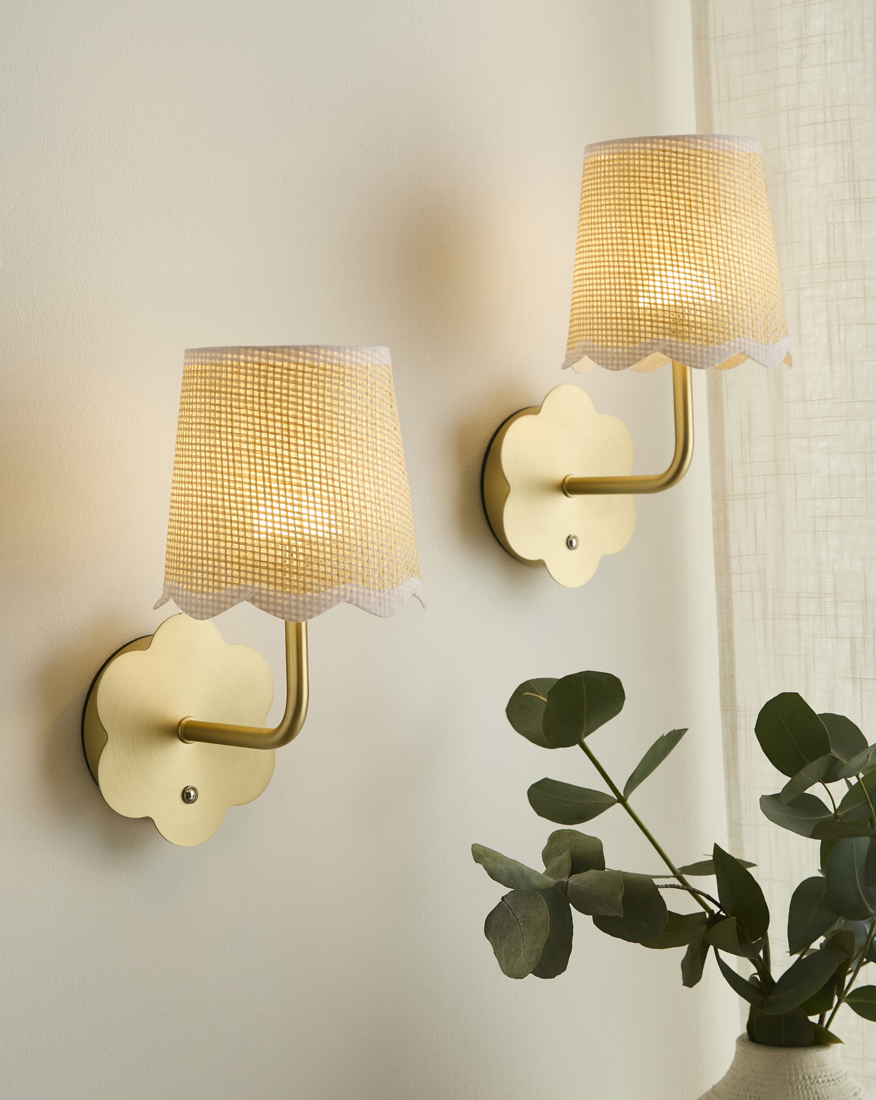 Pair of Gold Flower Scallop Wall Lights