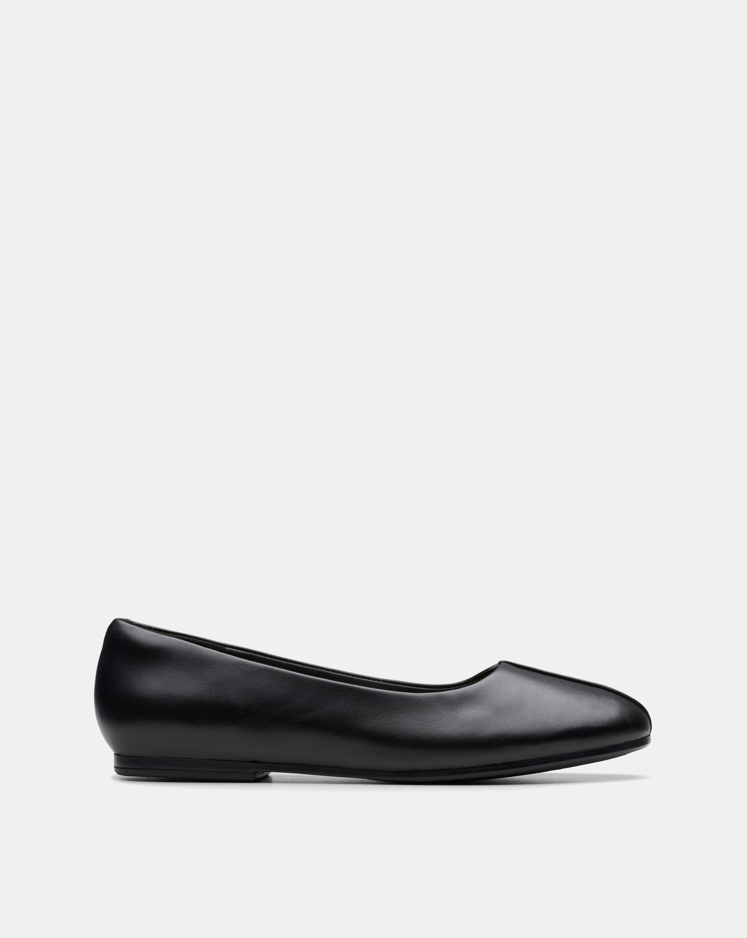 Clarks Livia Leather Ballerina D Fit
